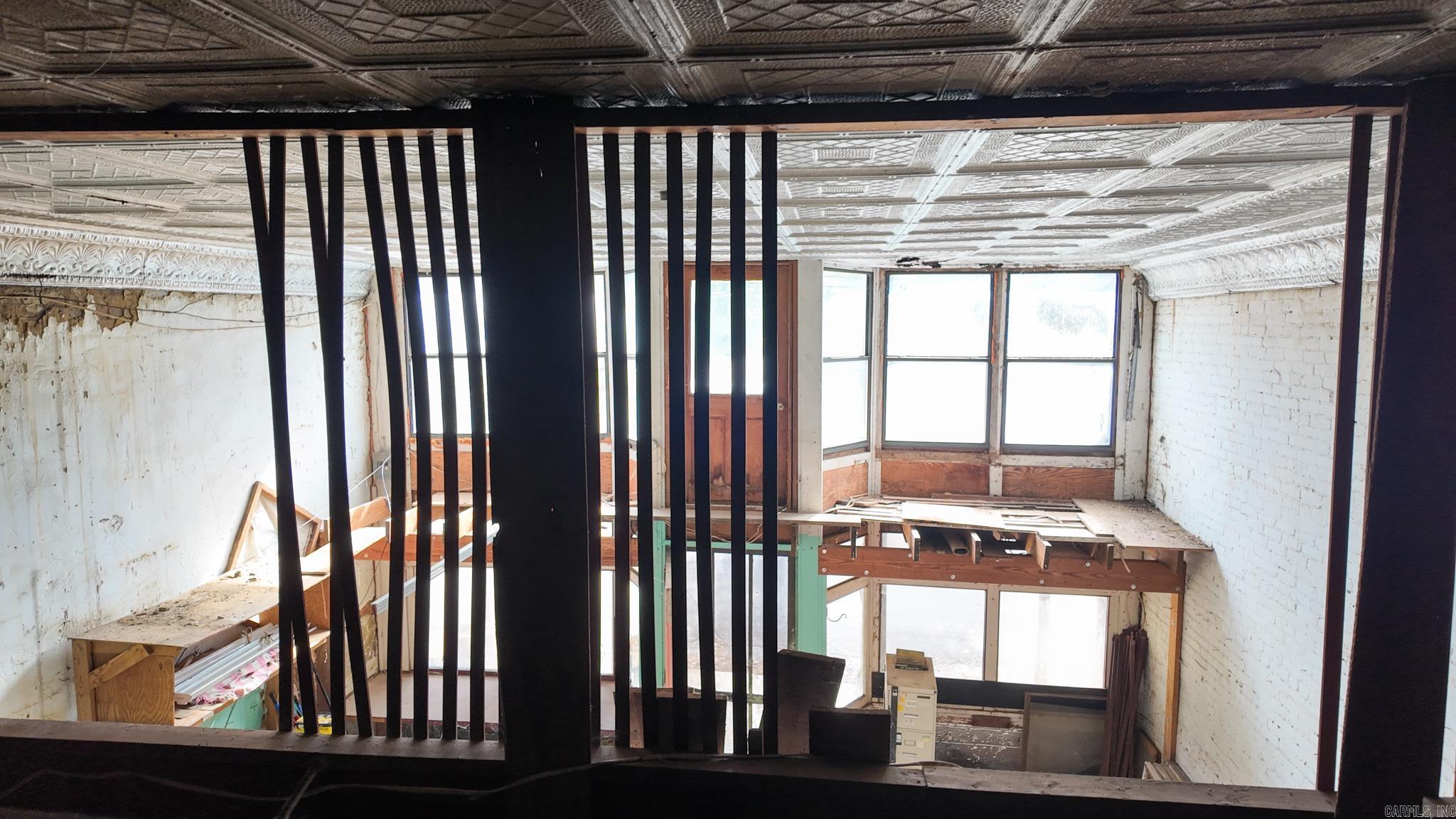 Leslie Original Town - Residential