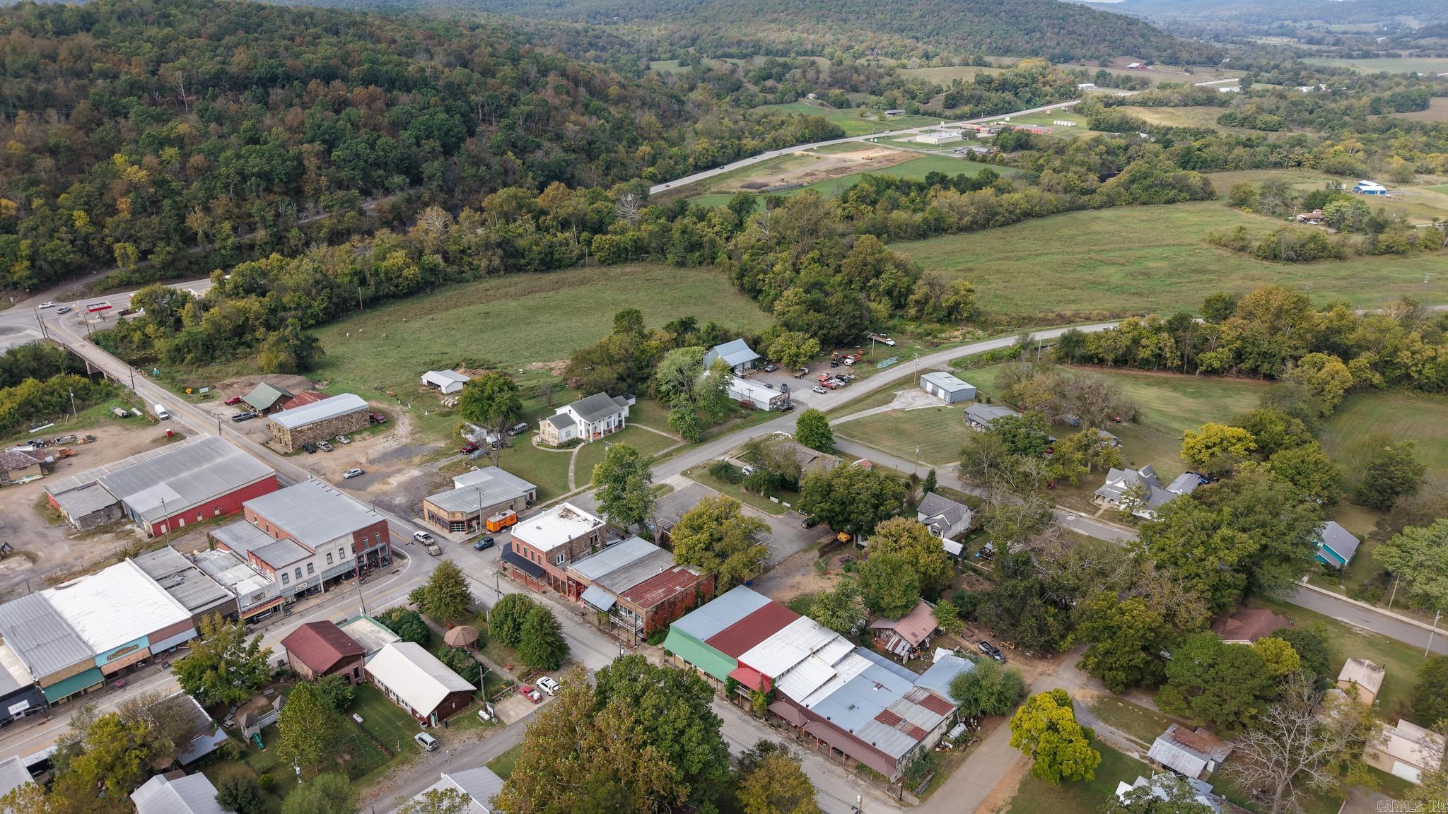 Leslie Original Town - Residential
