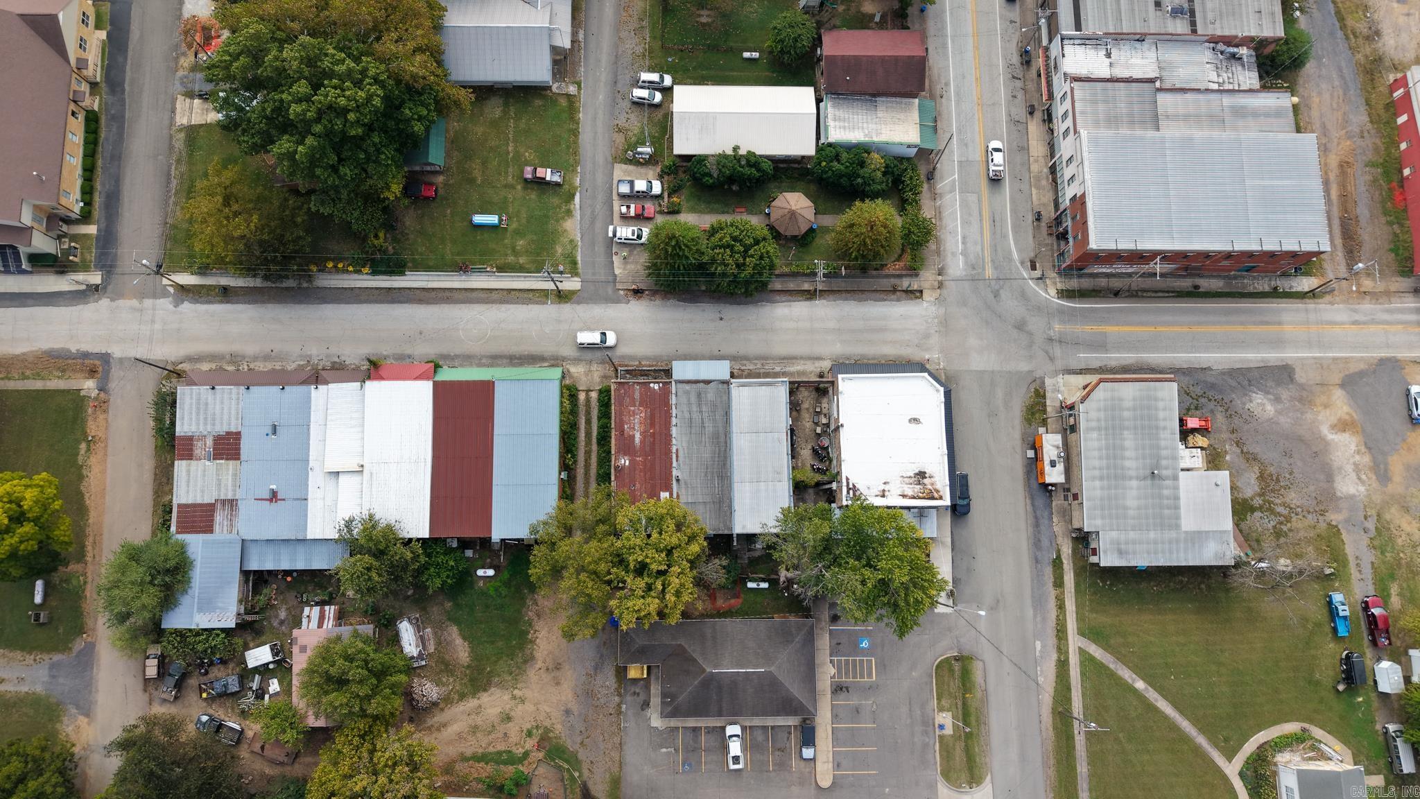 Leslie Original Town - Residential