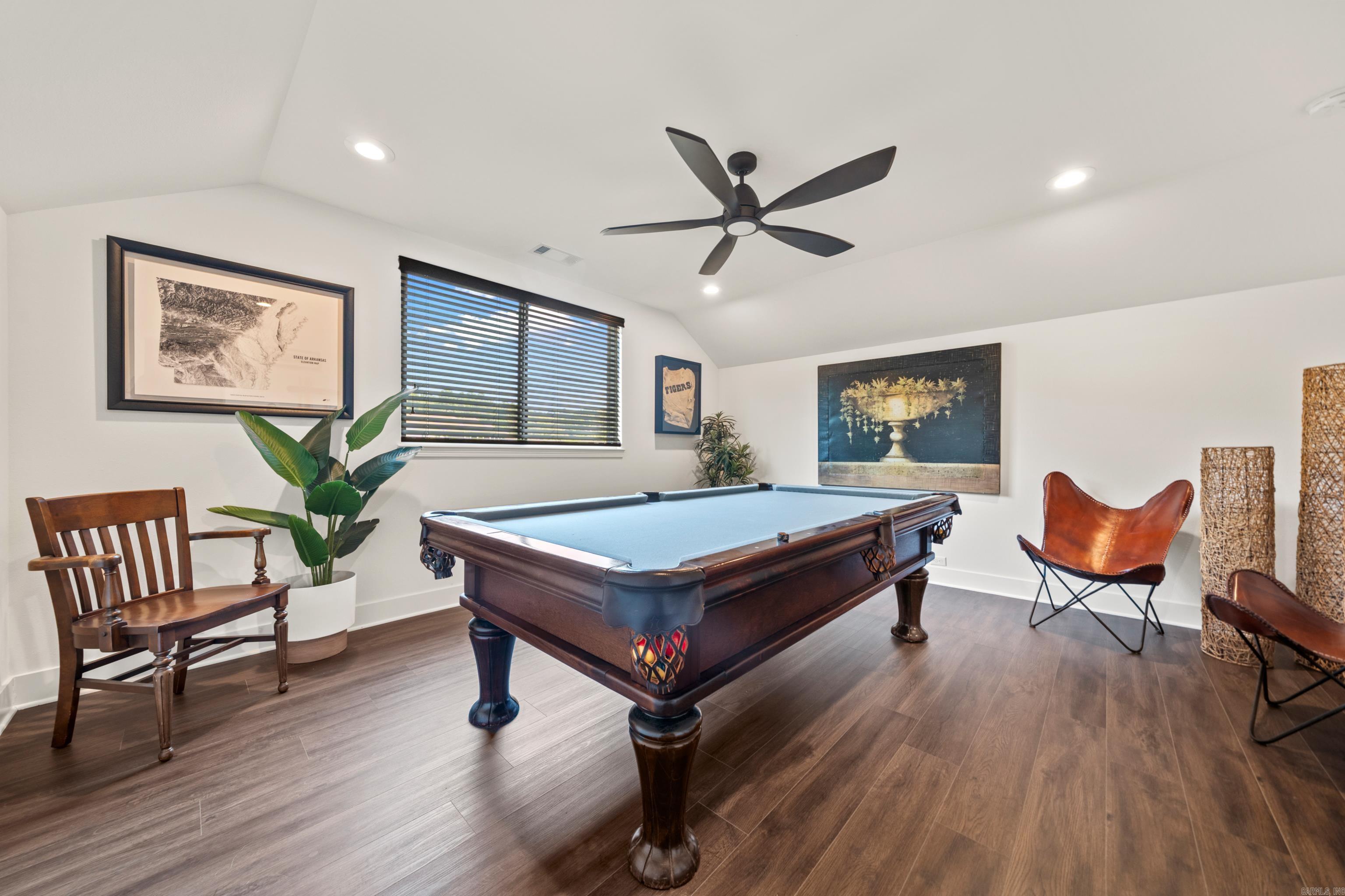 COTTAGES AT BAYSHORE - Residential