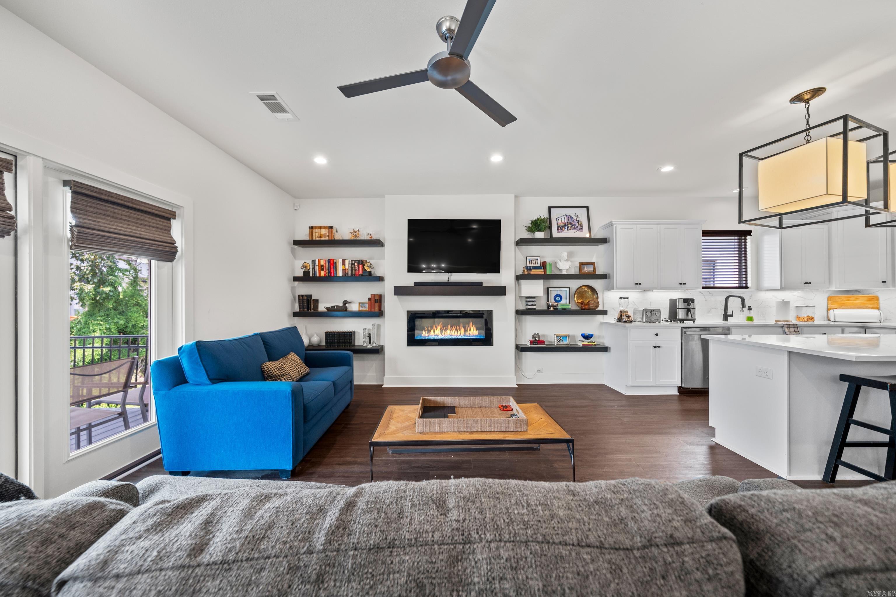 COTTAGES AT BAYSHORE - Residential