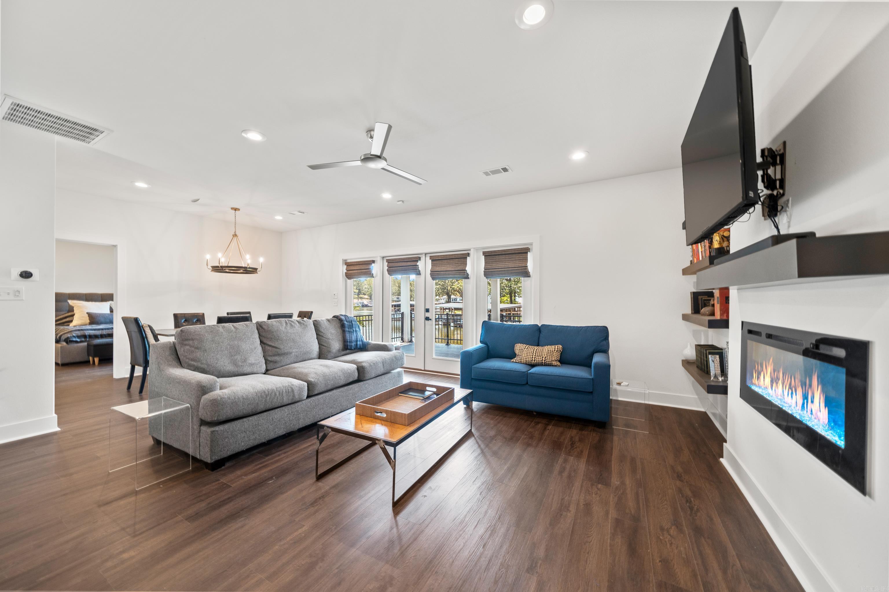 COTTAGES AT BAYSHORE - Residential