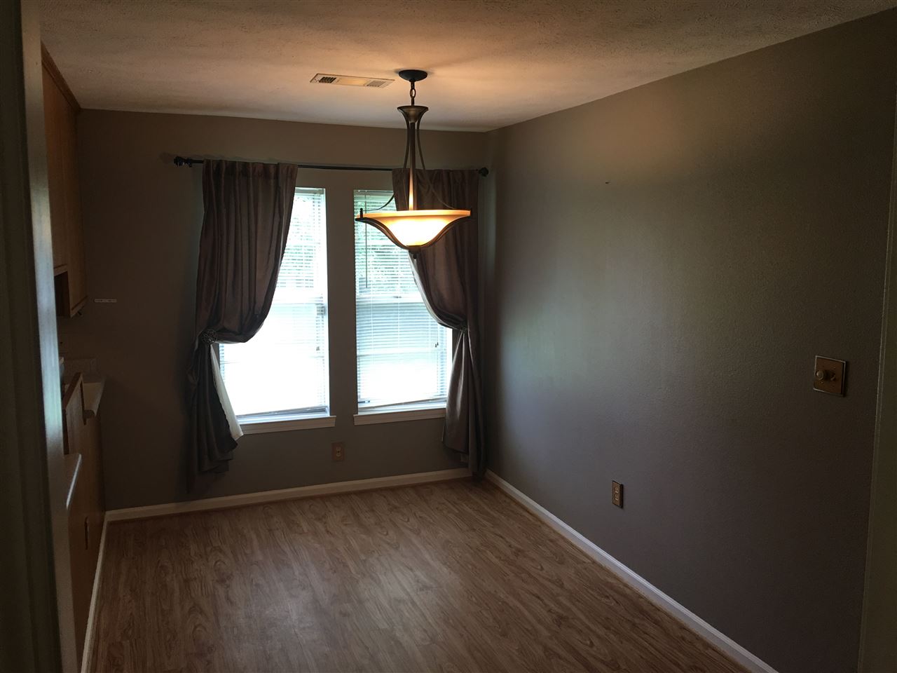 Longview - Residential Lease
