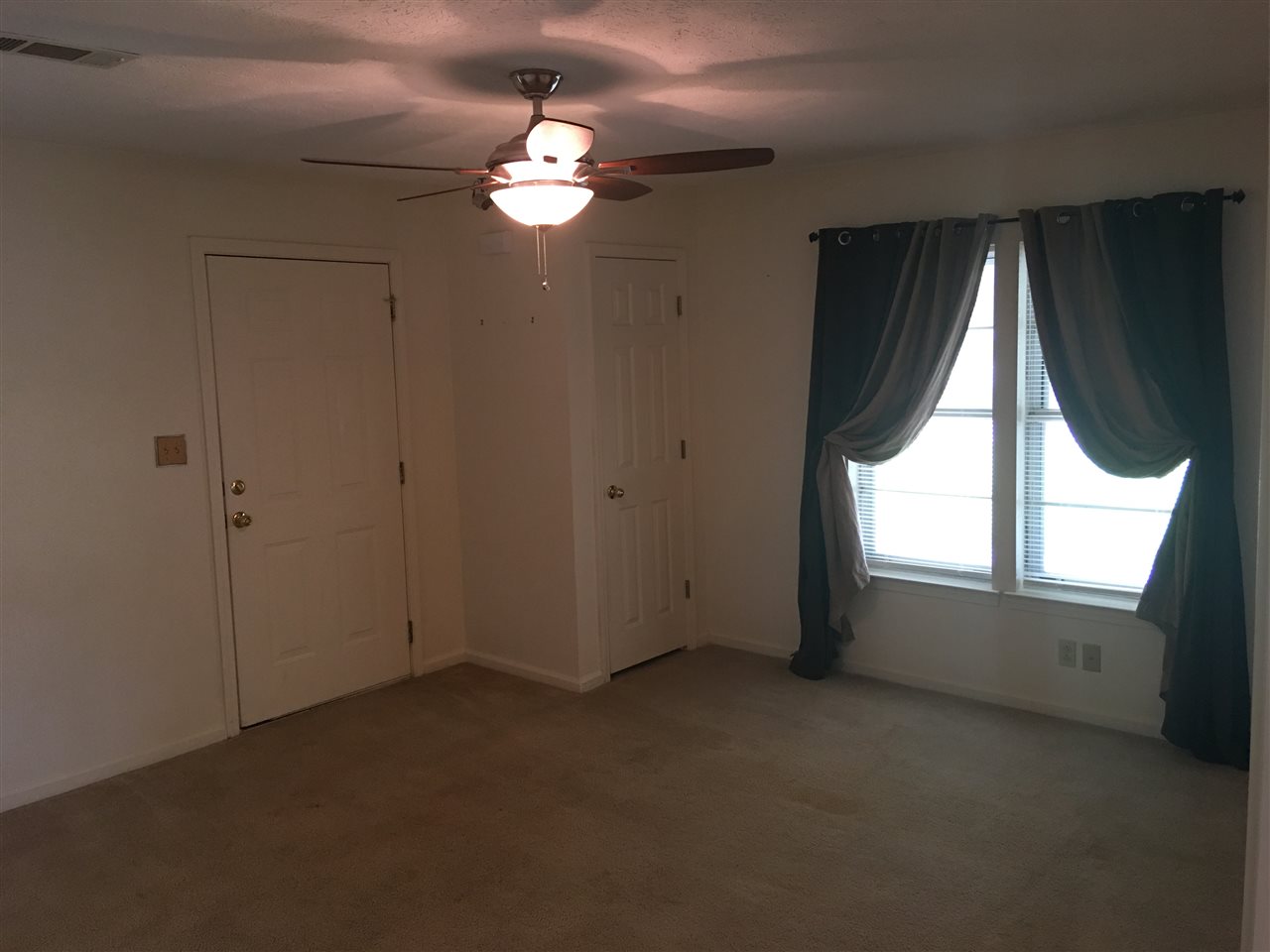 Longview - Residential Lease