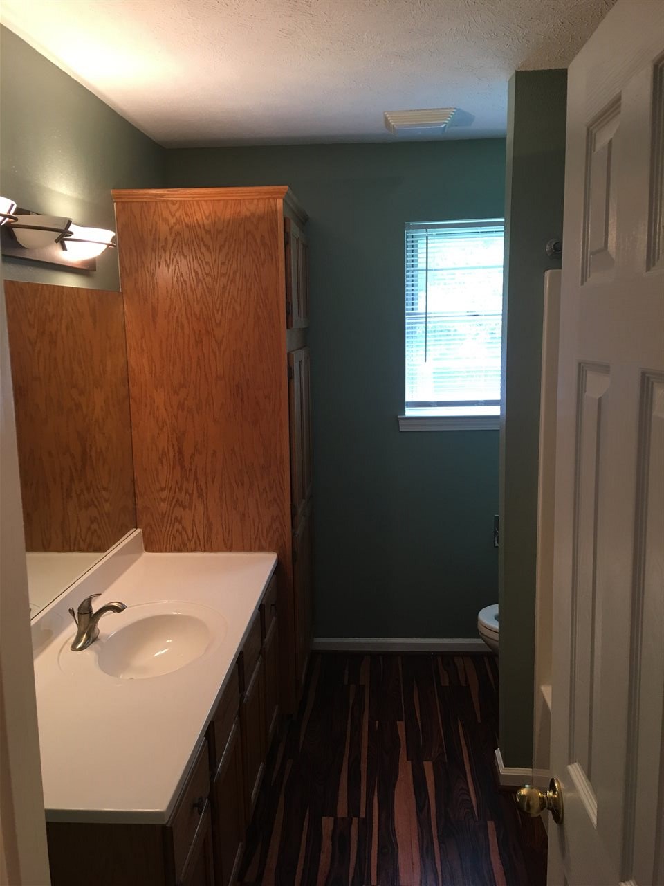 Longview - Residential Lease