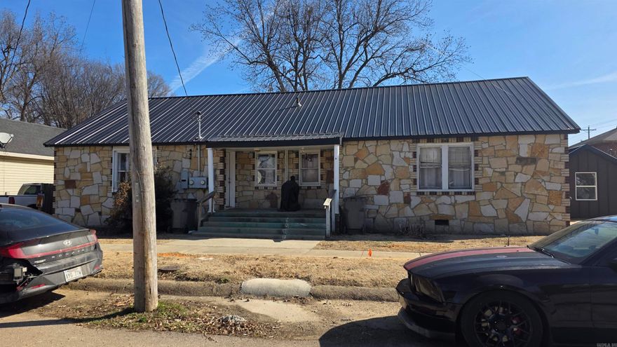 Under contract before listed. 2 bedroom, 1 bath duplex with single family 1 bedroom, 1 bath home package deal. 1 bedroom home has been remodeled with new HVAC, new metal siding & roofs on both structures.