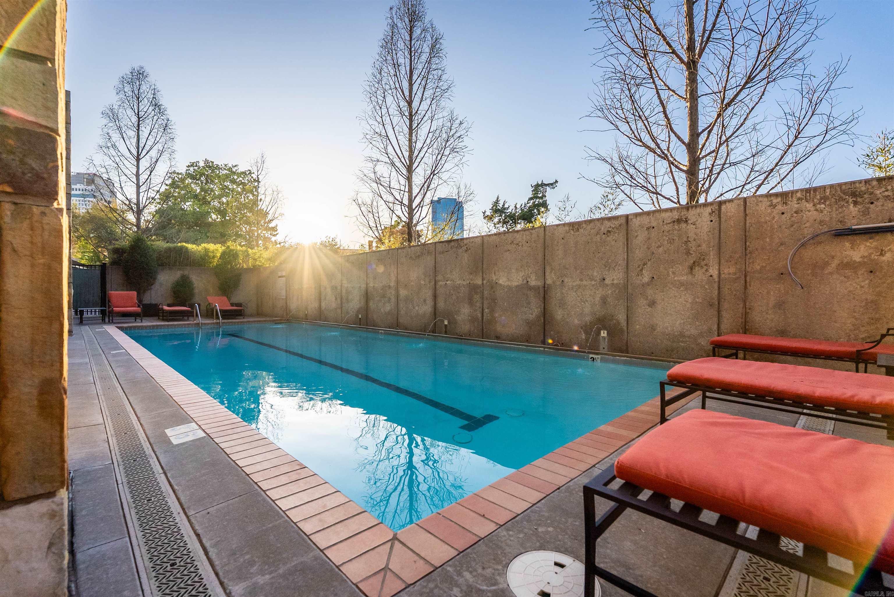 300 THIRD HPR - Residential