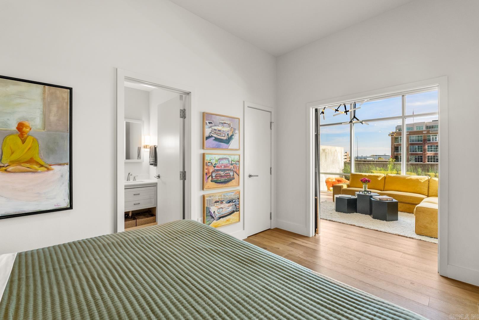 300 THIRD HPR - Residential