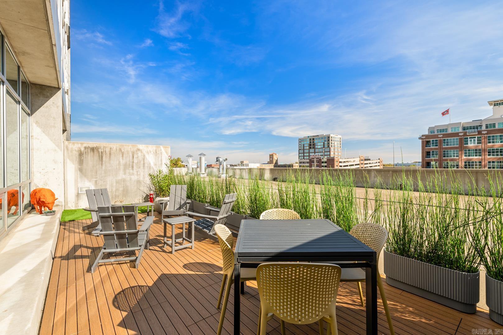 300 THIRD HPR - Residential