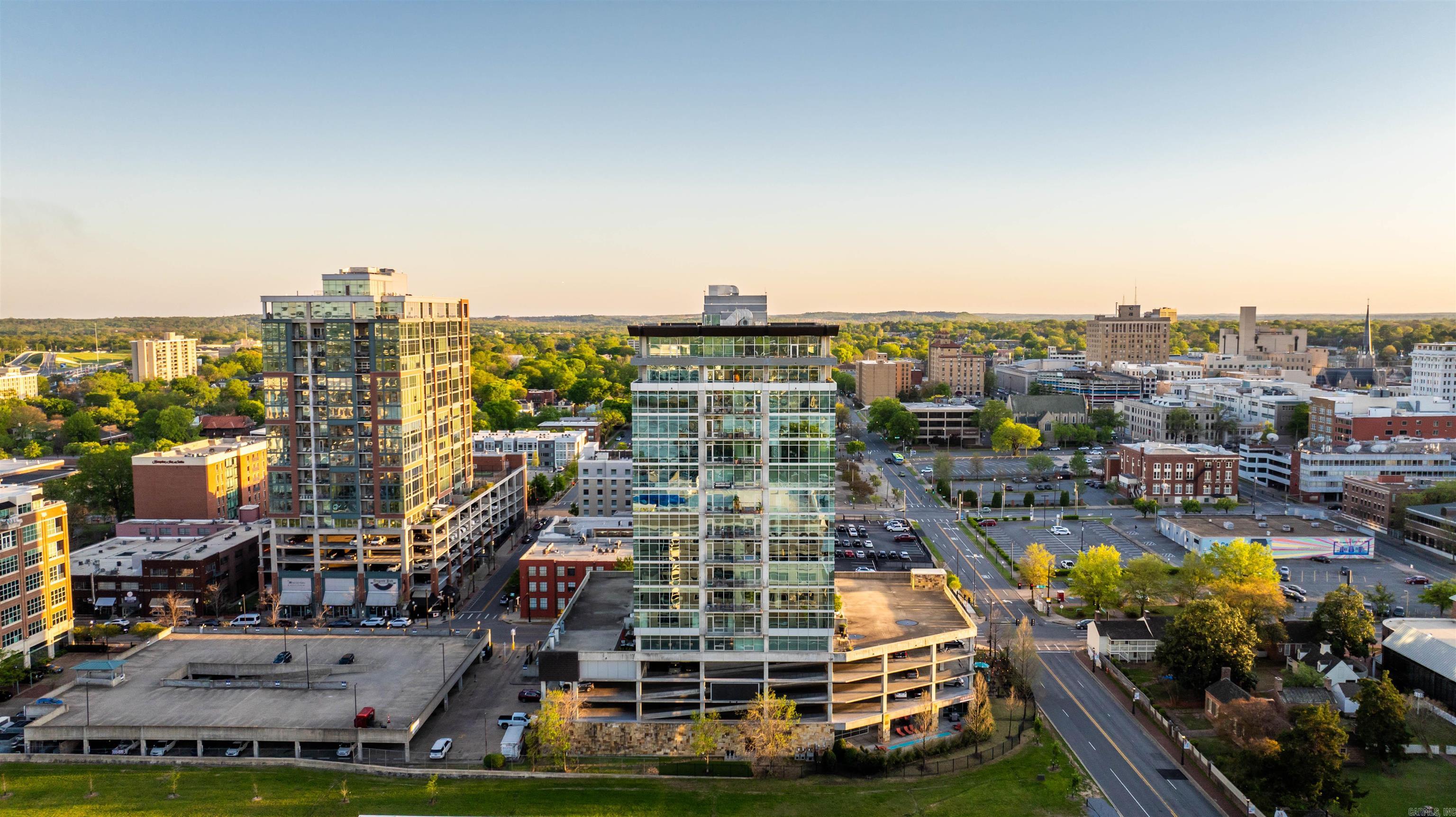 300 THIRD HPR - Residential