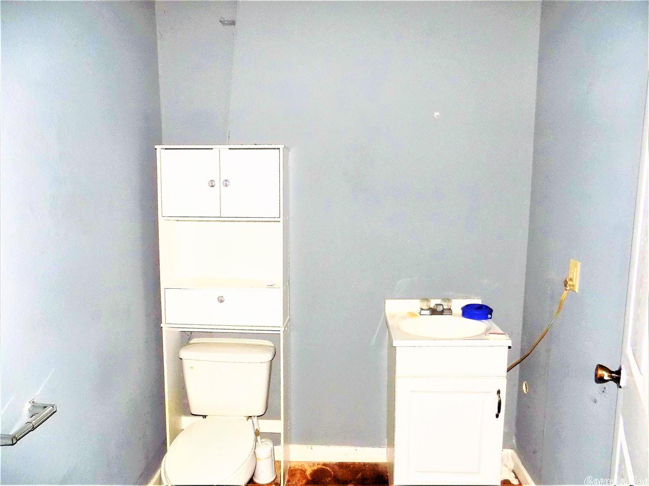 Eldridge - Commercial Lease