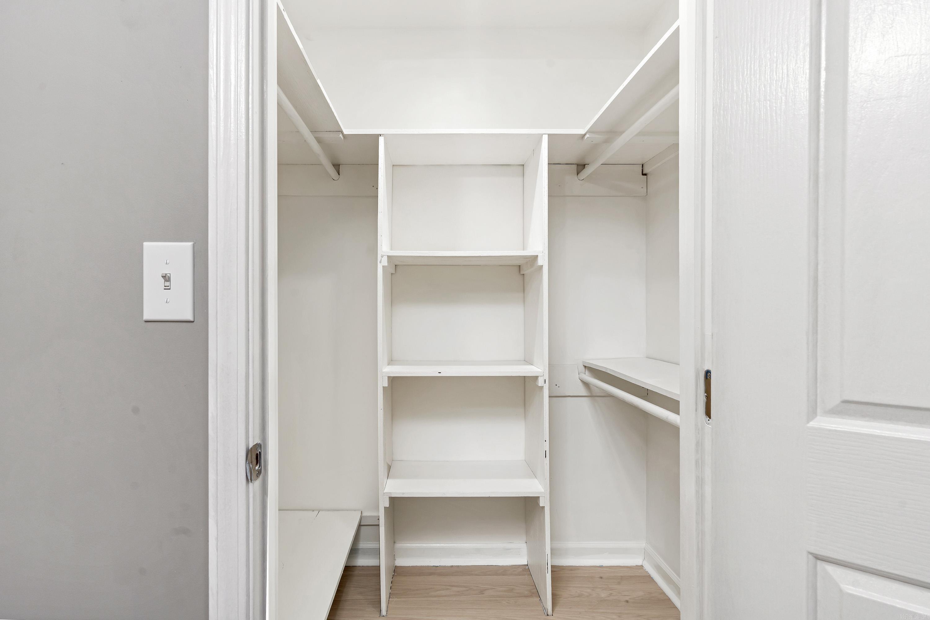 CASTLEBERRY - Residential