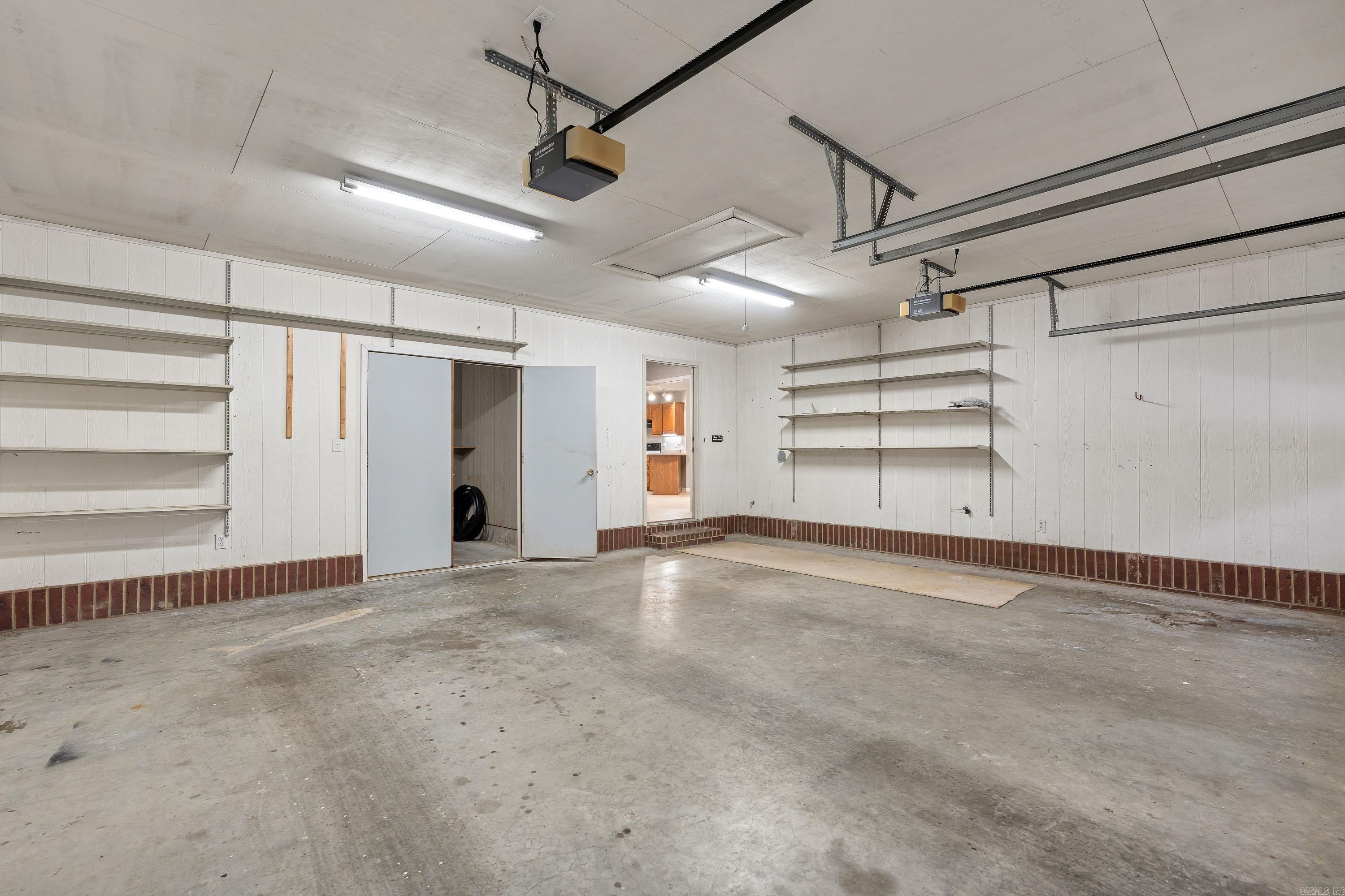 CASTLEBERRY - Residential