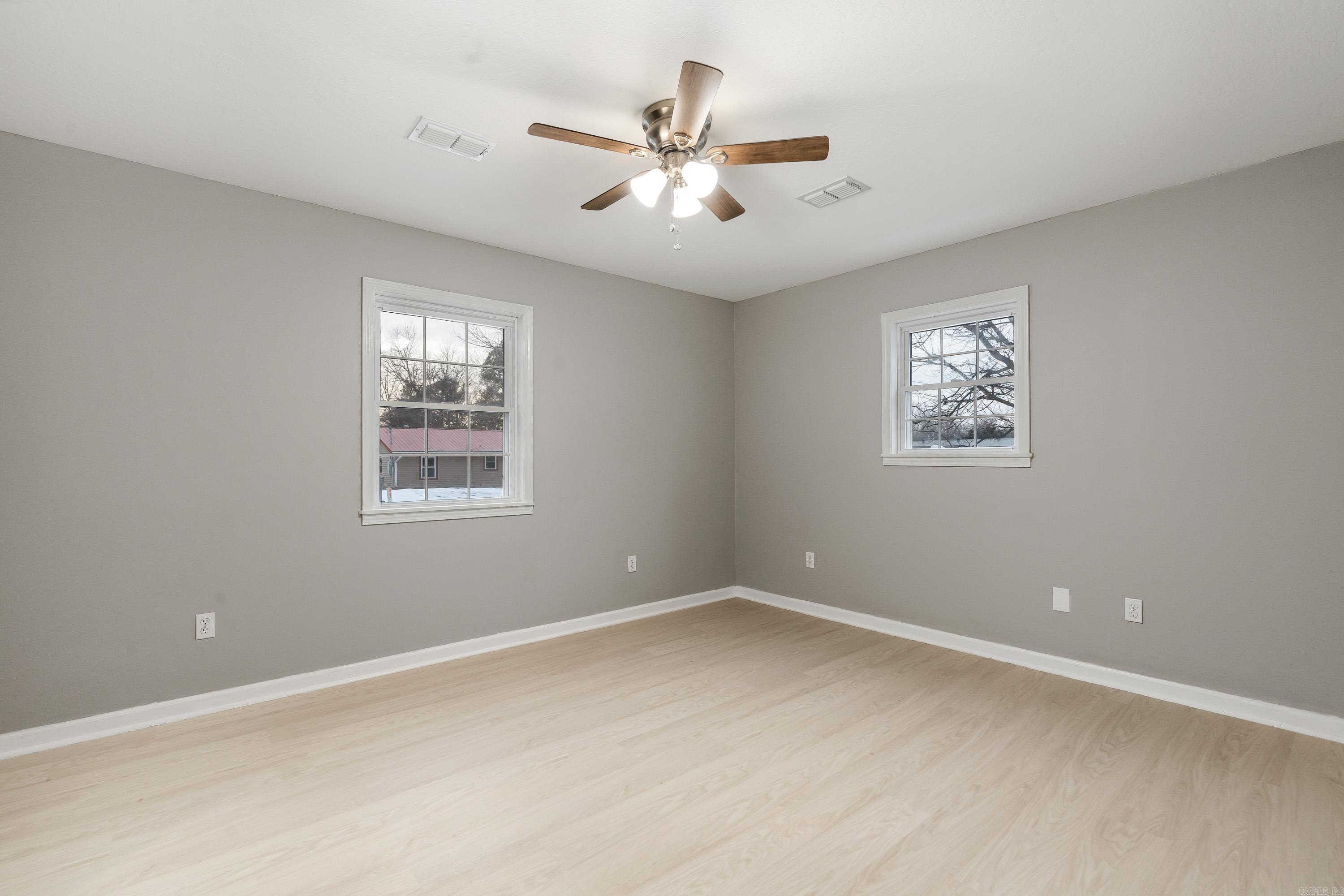 CASTLEBERRY - Residential