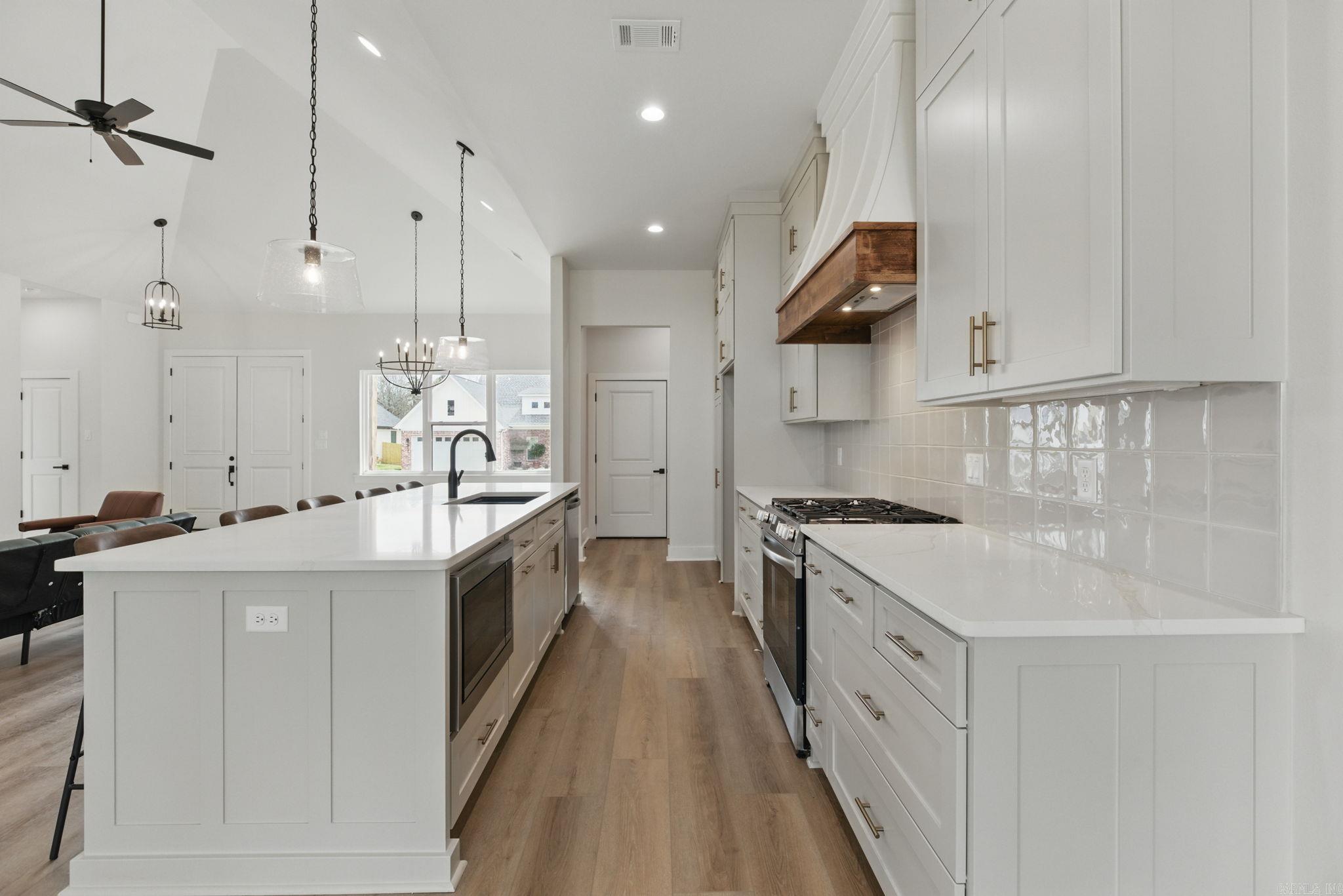 SARATOGA PLACE SUBDIVISION - Residential