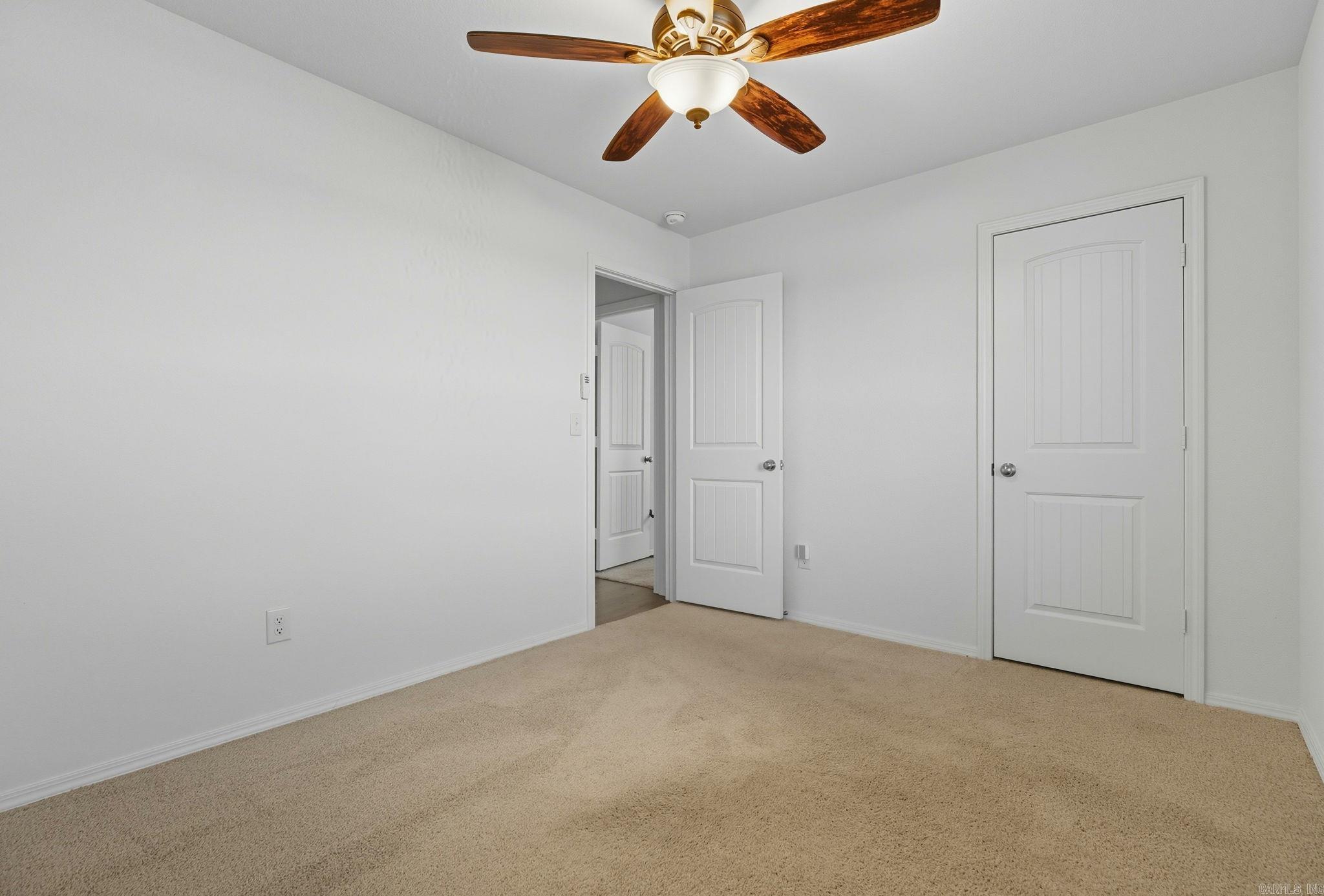 OAKLAND GROVE ESTATES - Residential