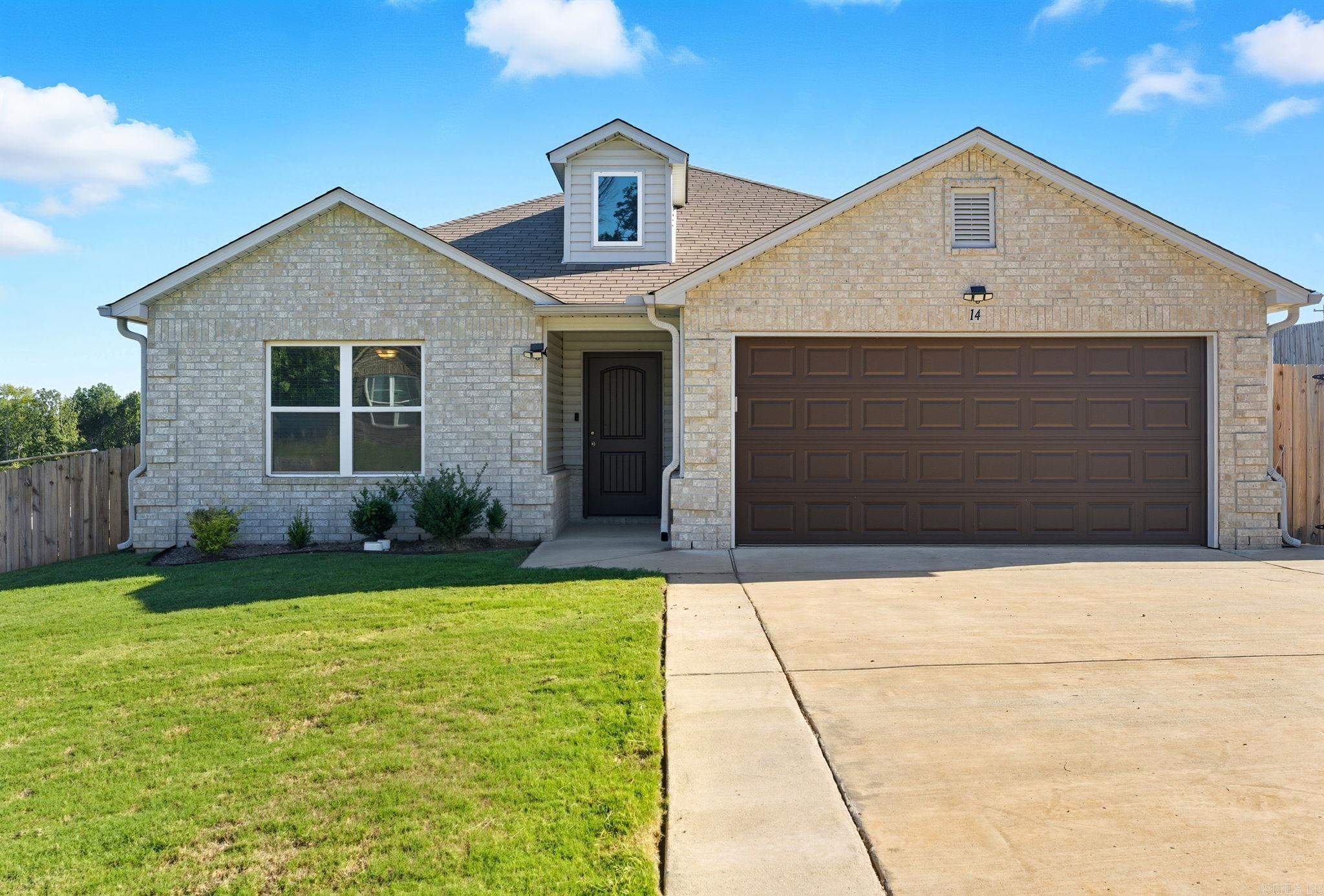 OAKLAND GROVE ESTATES - Residential