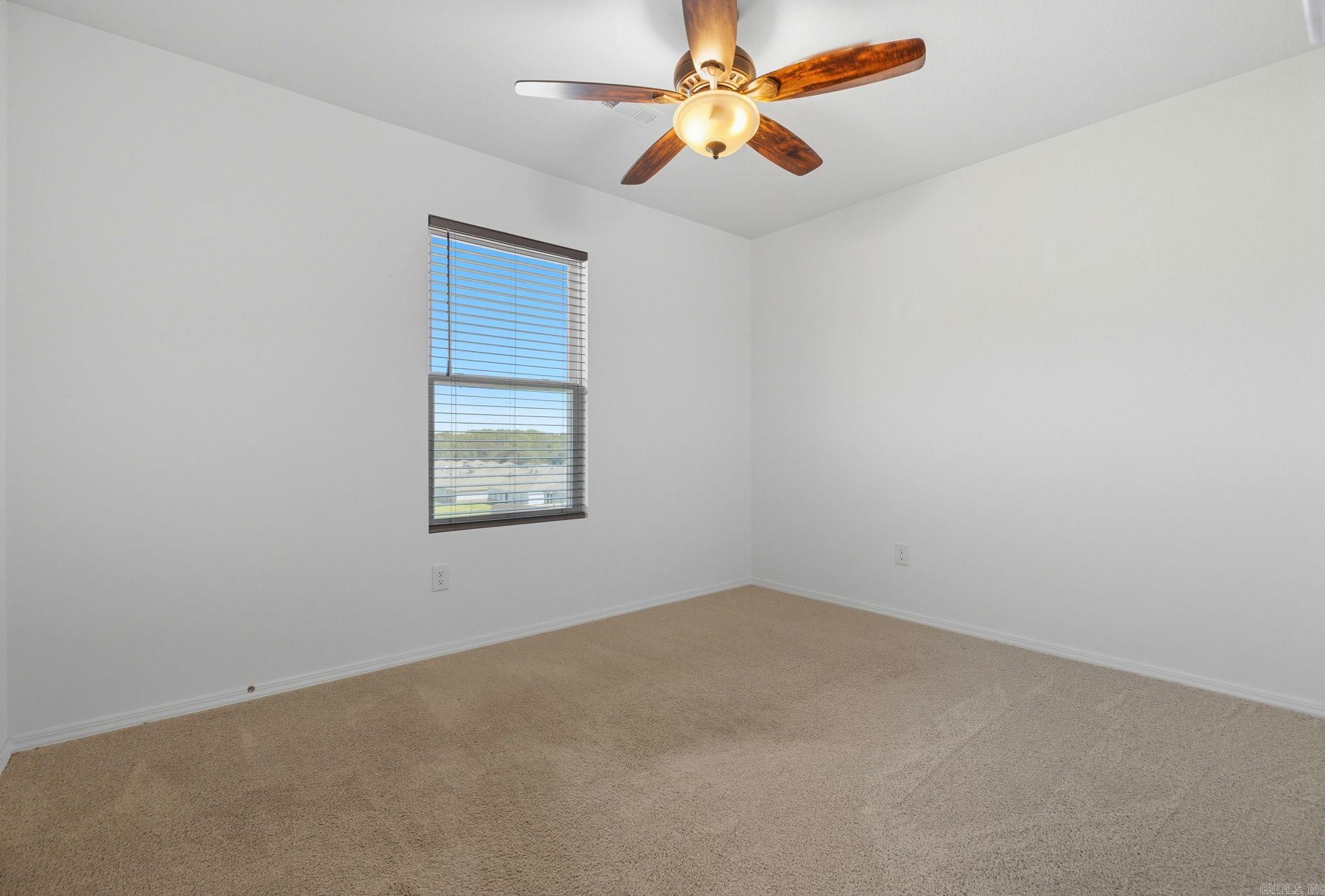 OAKLAND GROVE ESTATES - Residential