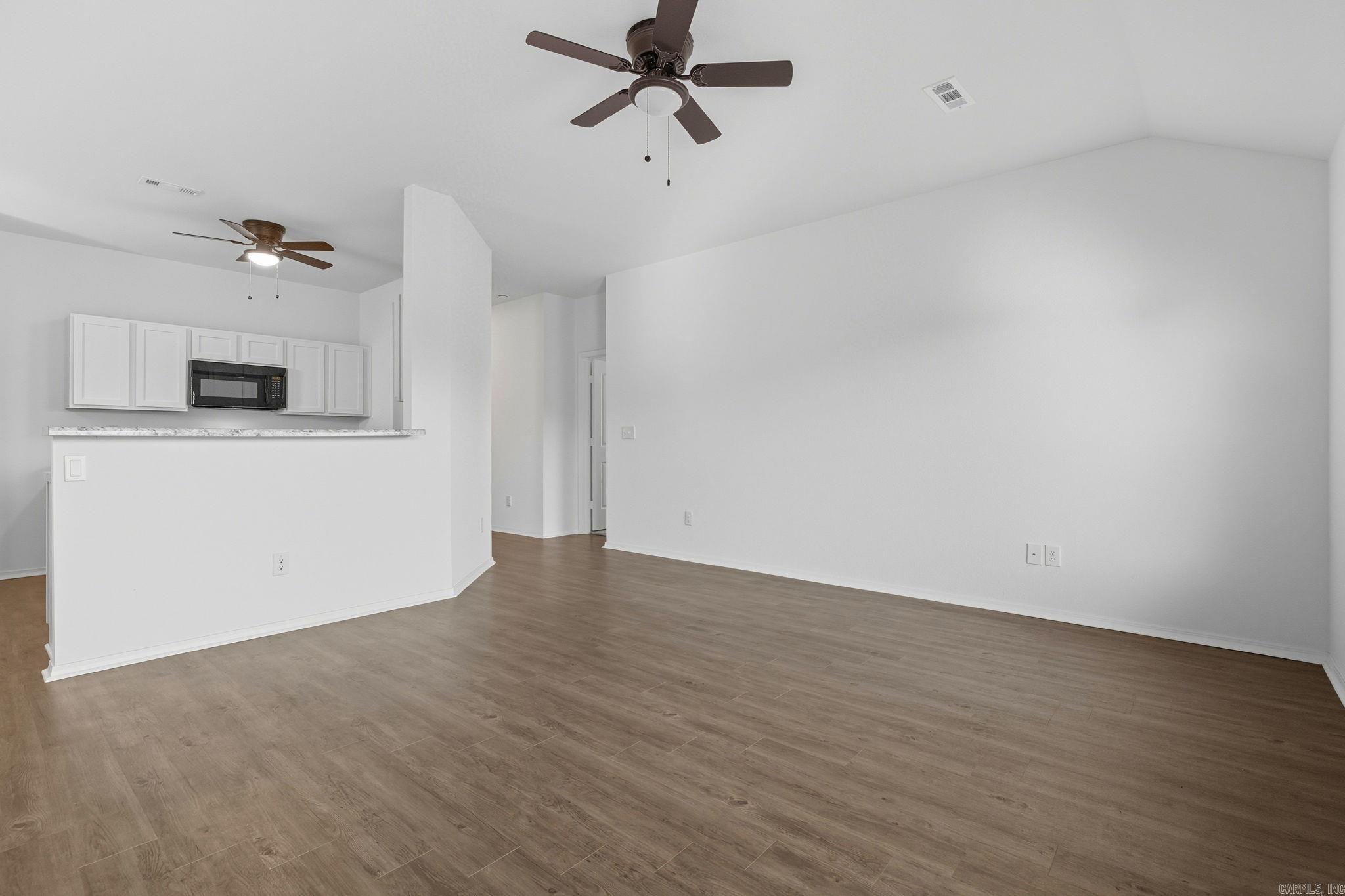 OAKLAND GROVE ESTATES - Residential