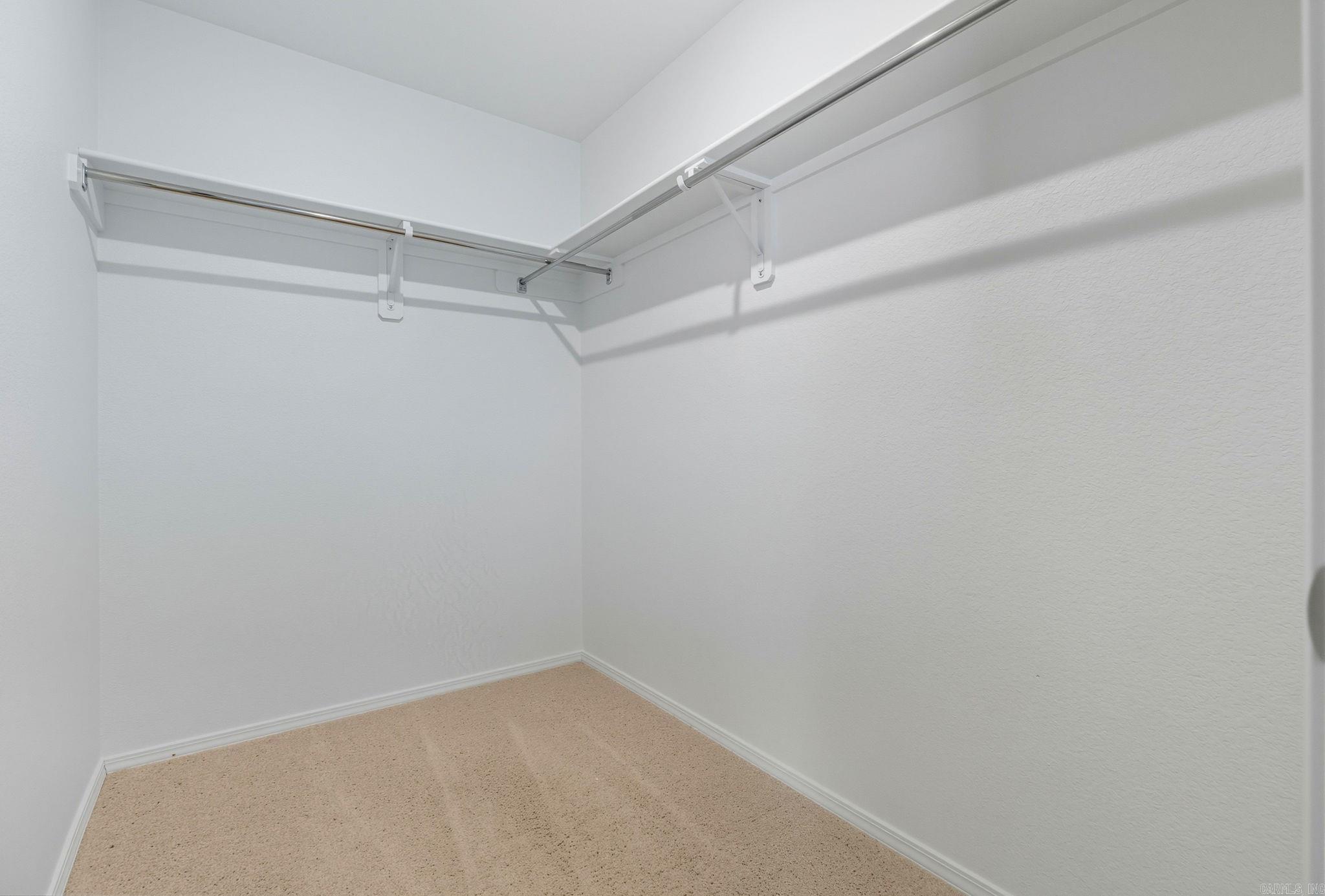 OAKLAND GROVE ESTATES - Residential