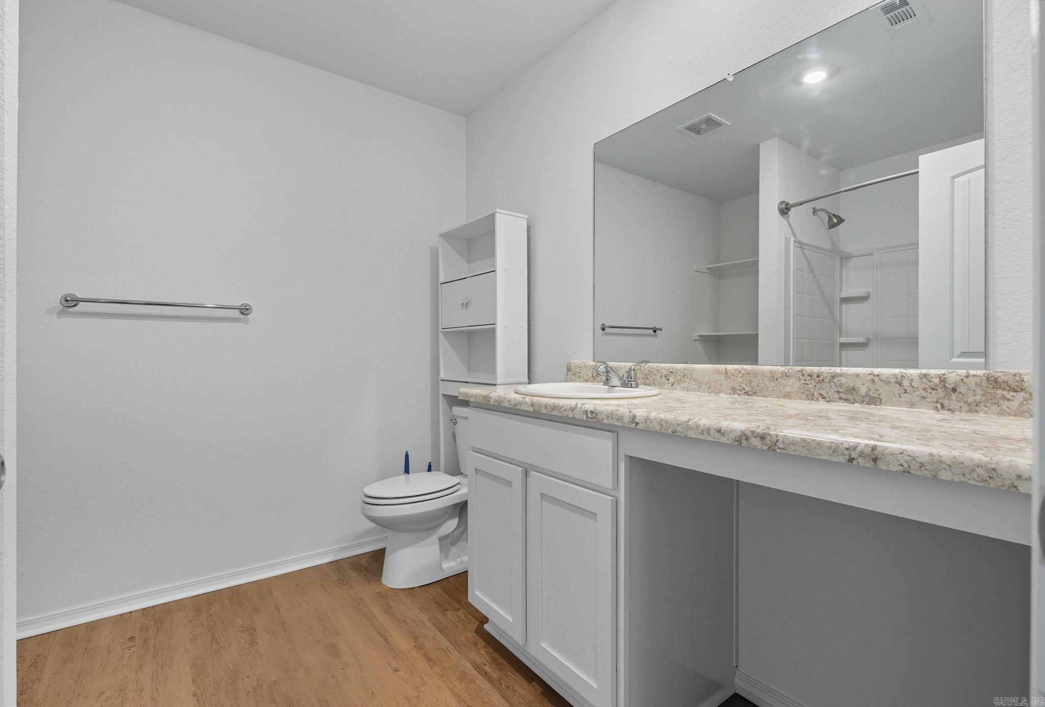 OAKLAND GROVE ESTATES - Residential