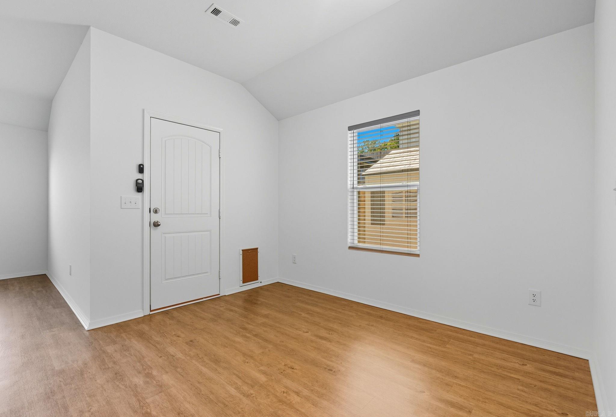 OAKLAND GROVE ESTATES - Residential