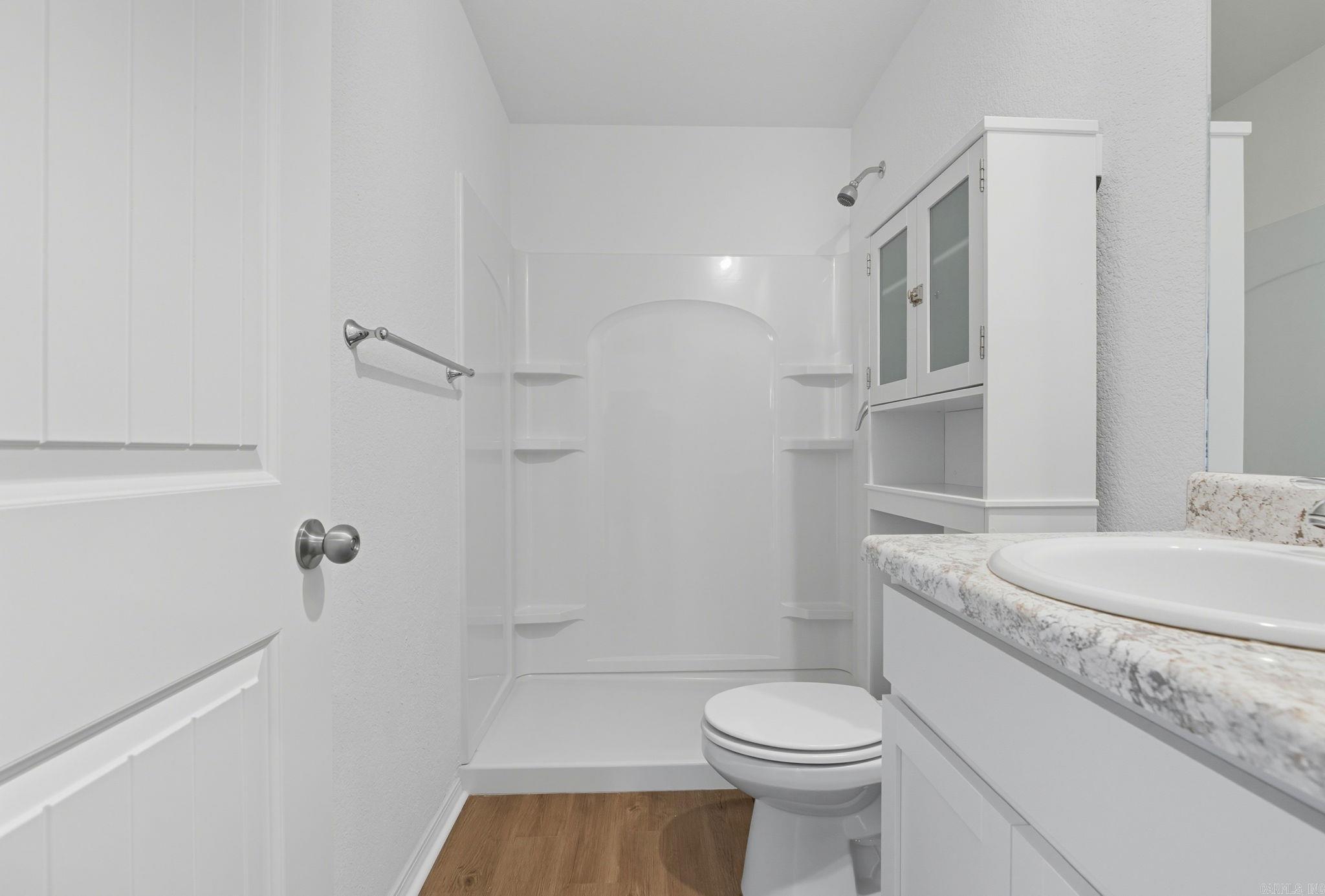 OAKLAND GROVE ESTATES - Residential