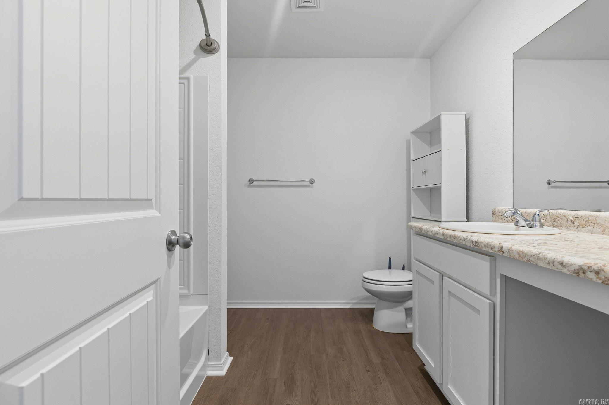 OAKLAND GROVE ESTATES - Residential