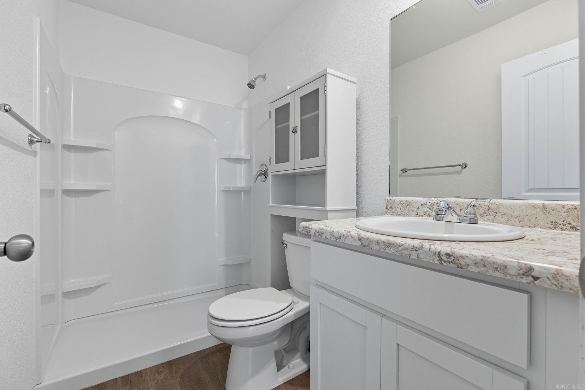 OAKLAND GROVE ESTATES - Residential