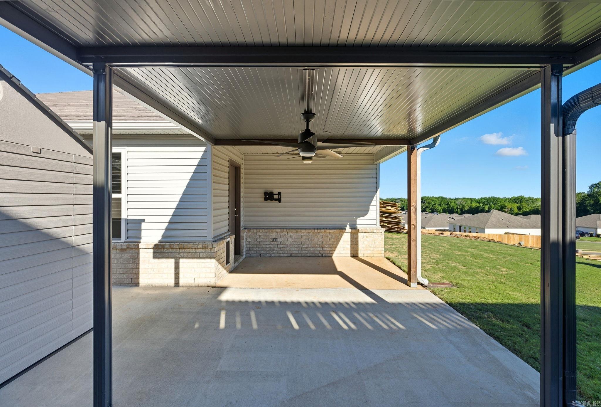 OAKLAND GROVE ESTATES - Residential