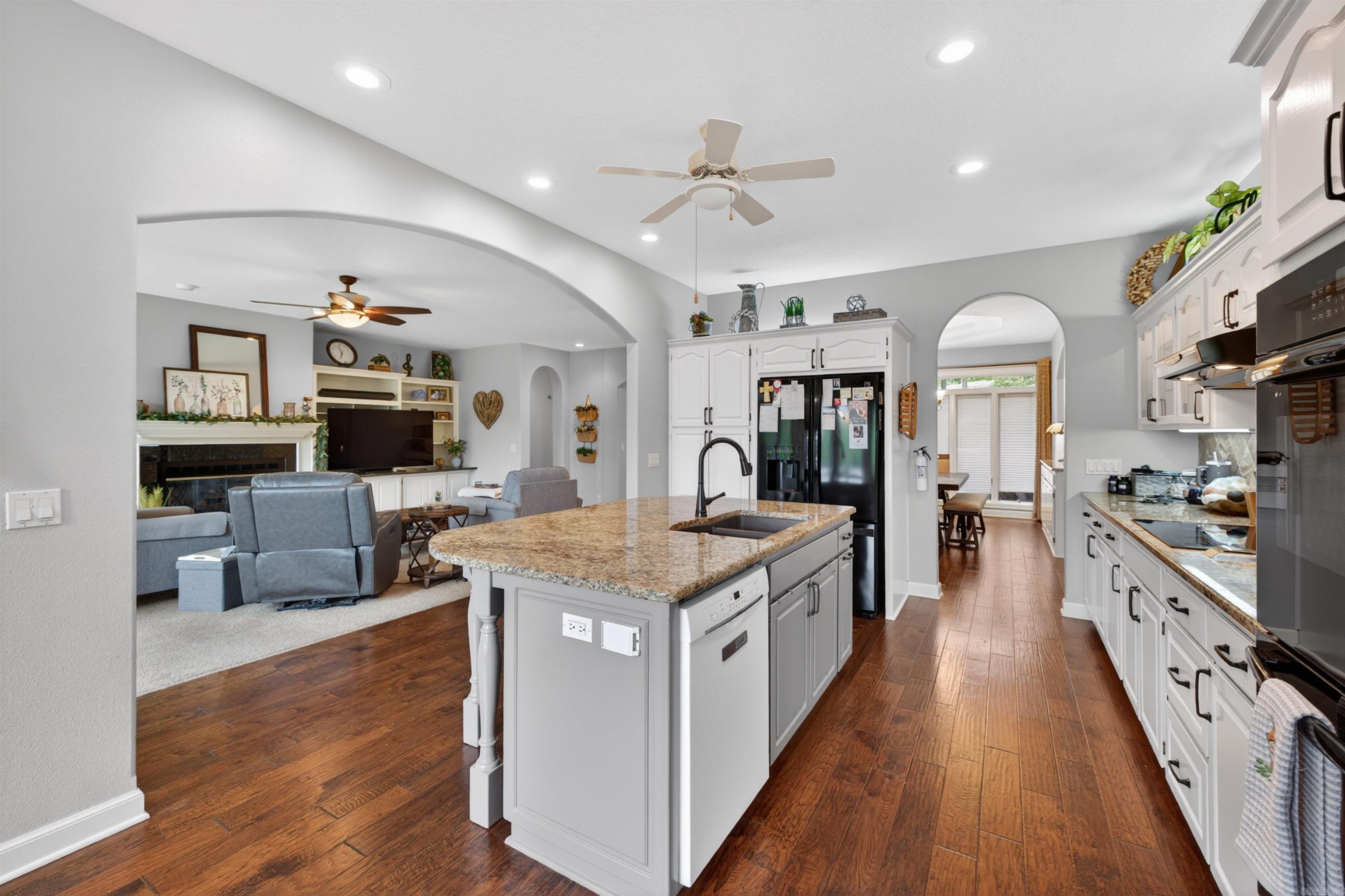 ISABELLA GOLF COURSE - Residential