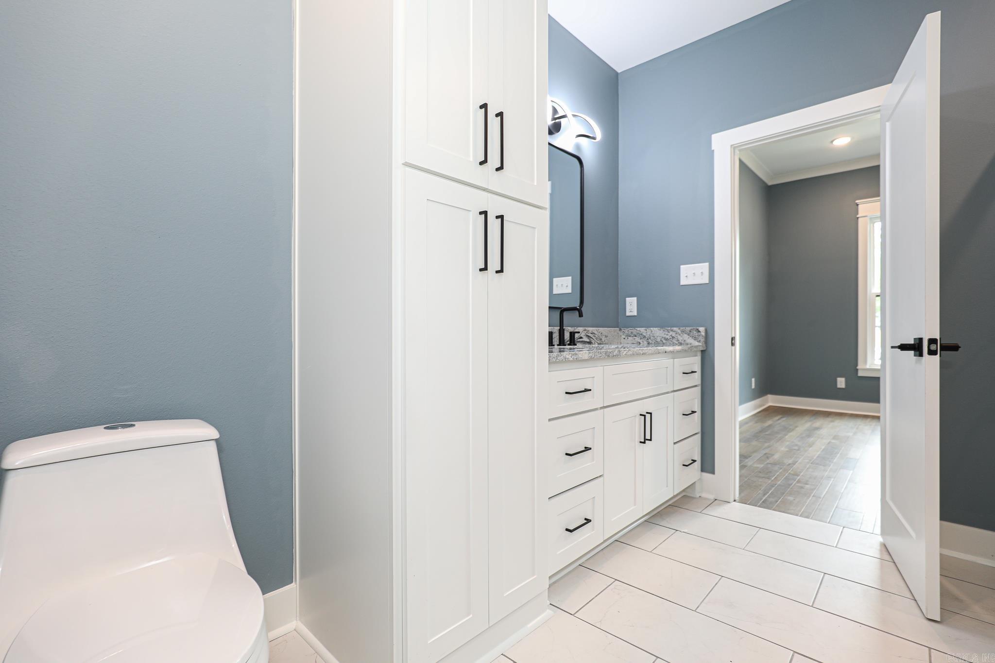 OLDE SALEM TOWNSHIP - Residential