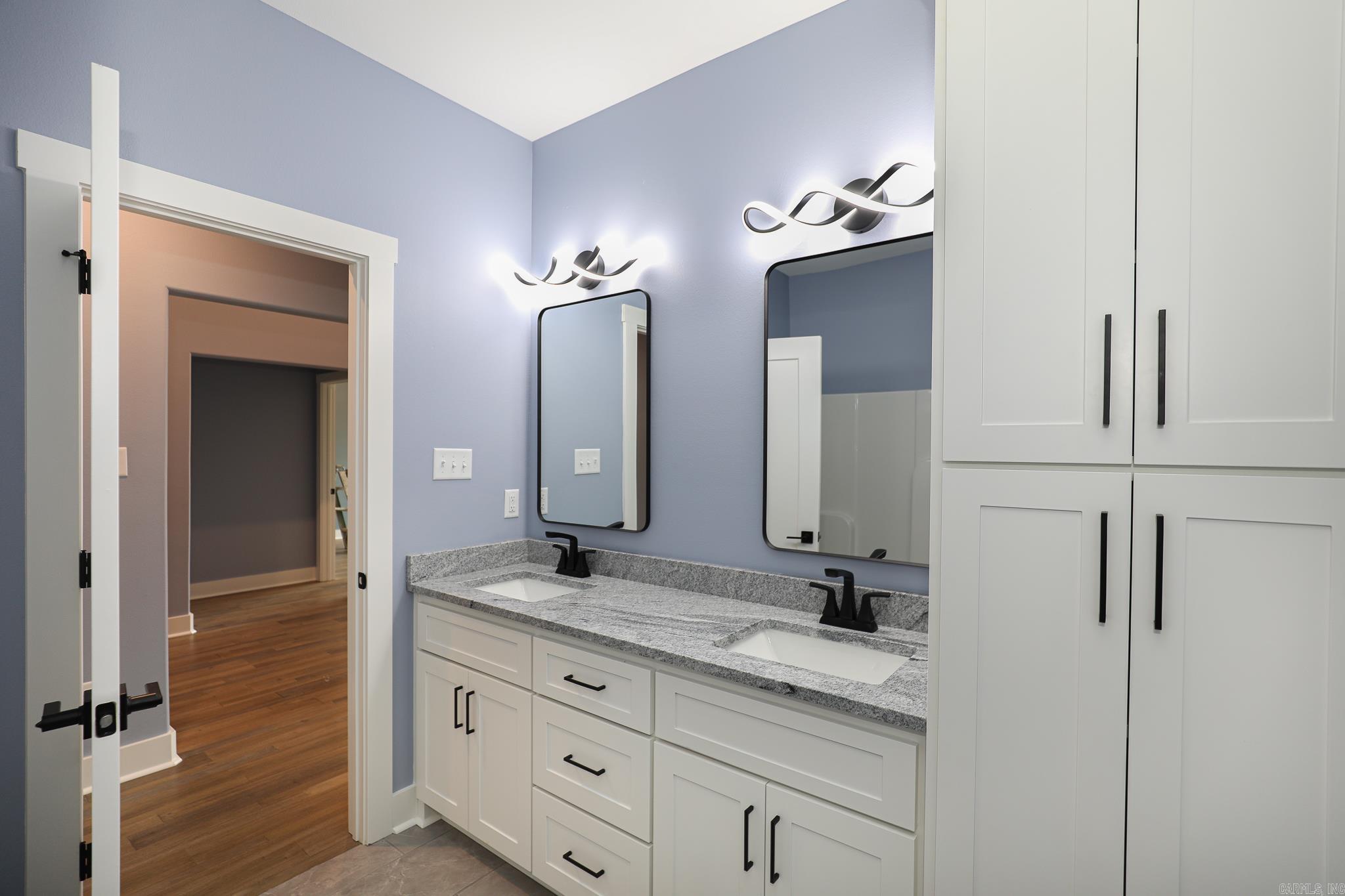 OLDE SALEM TOWNSHIP - Residential