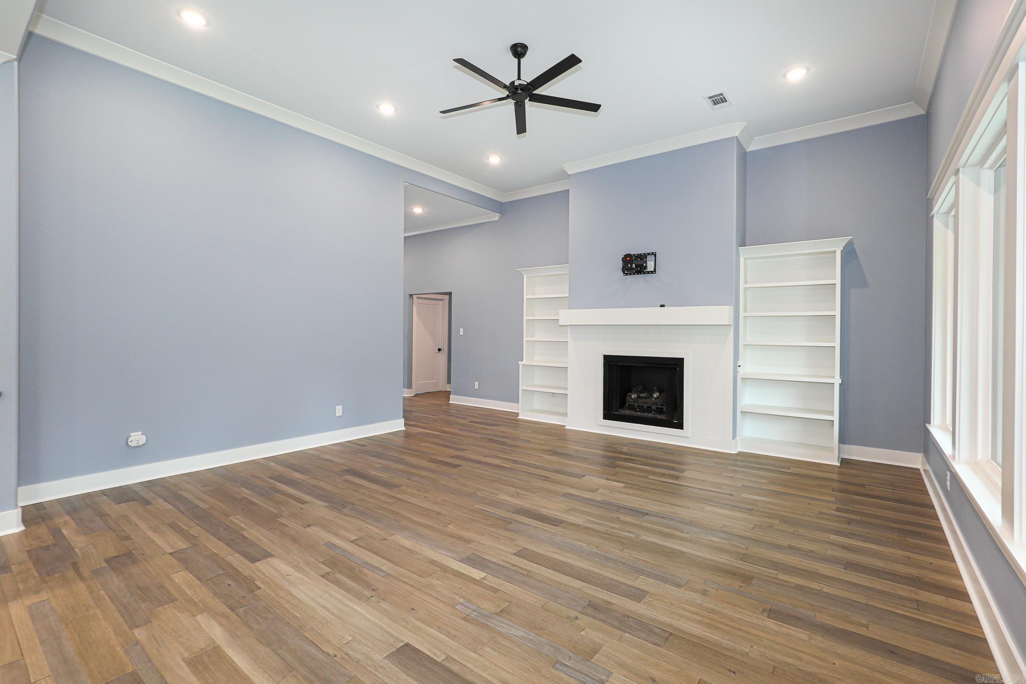 OLDE SALEM TOWNSHIP - Residential