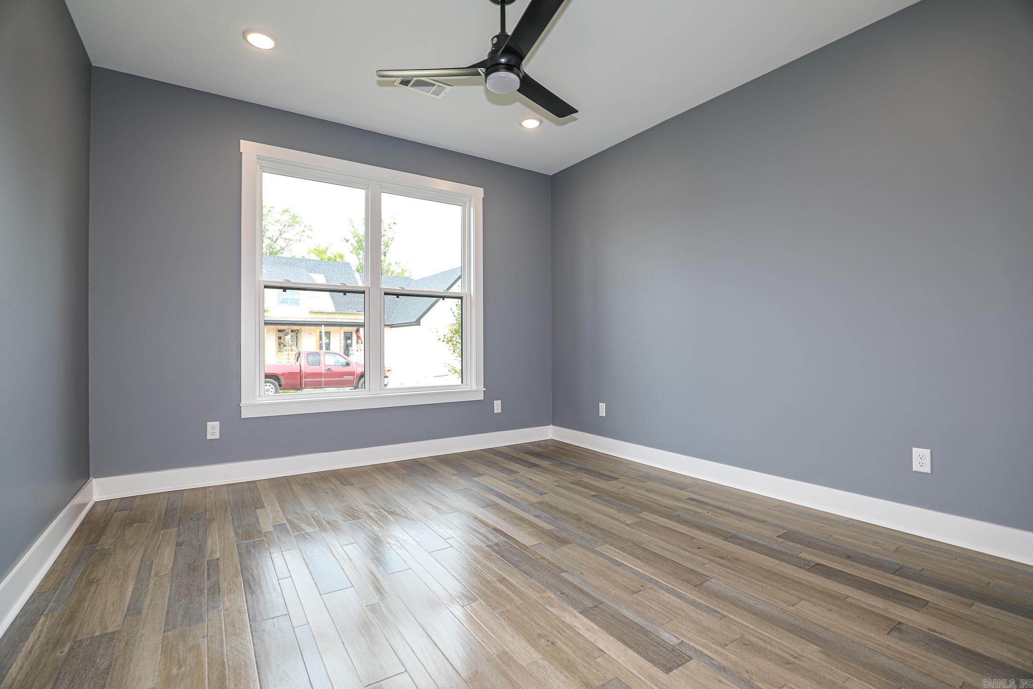 OLDE SALEM TOWNSHIP - Residential