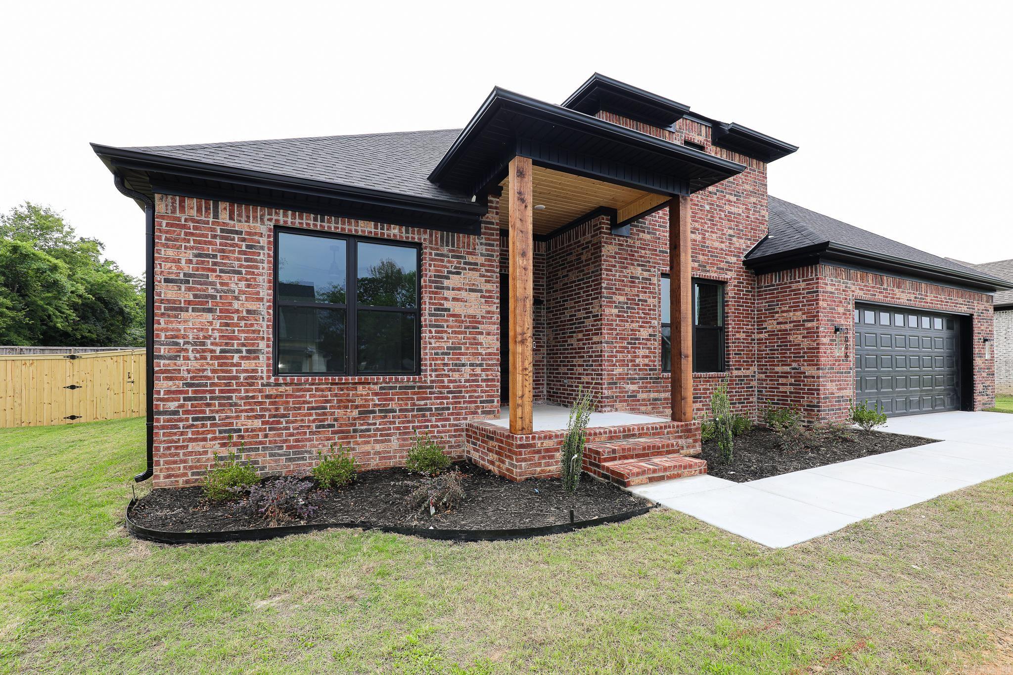 OLDE SALEM TOWNSHIP - Residential