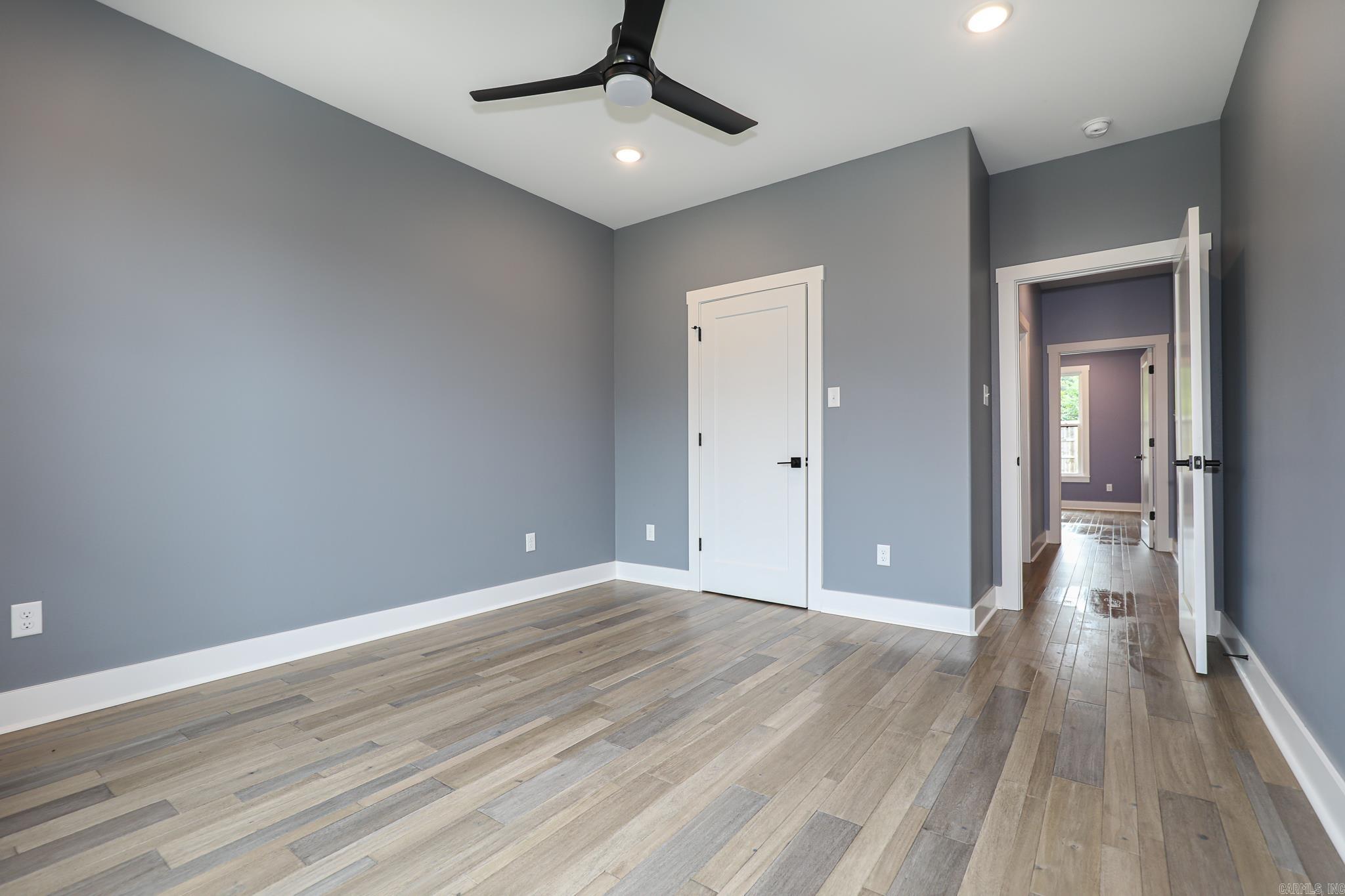 OLDE SALEM TOWNSHIP - Residential