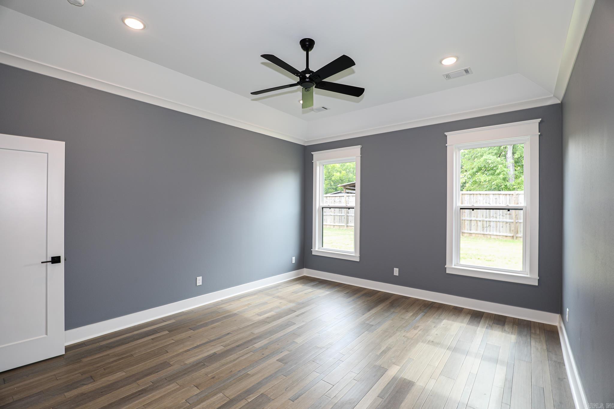 OLDE SALEM TOWNSHIP - Residential