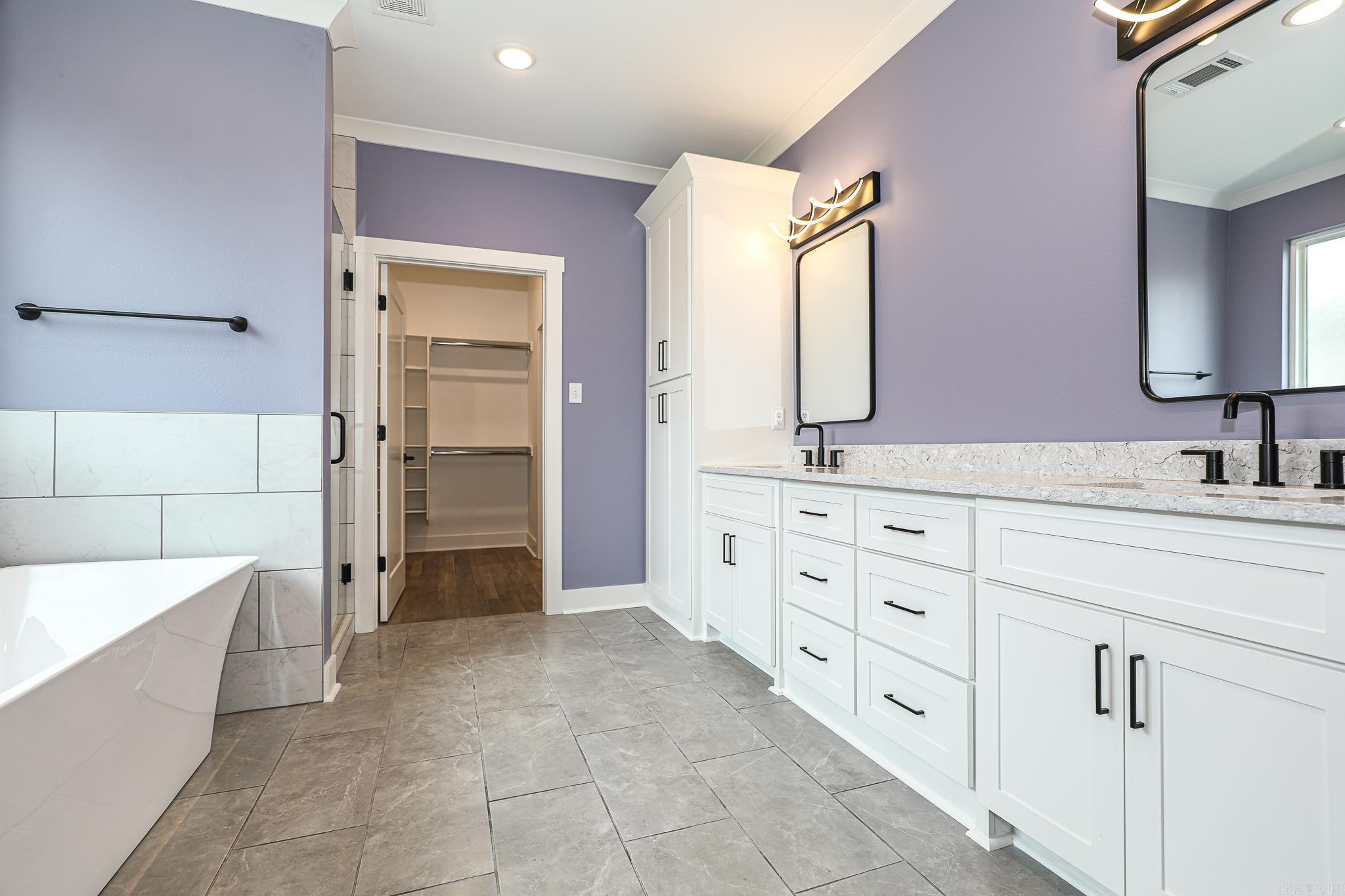 OLDE SALEM TOWNSHIP - Residential