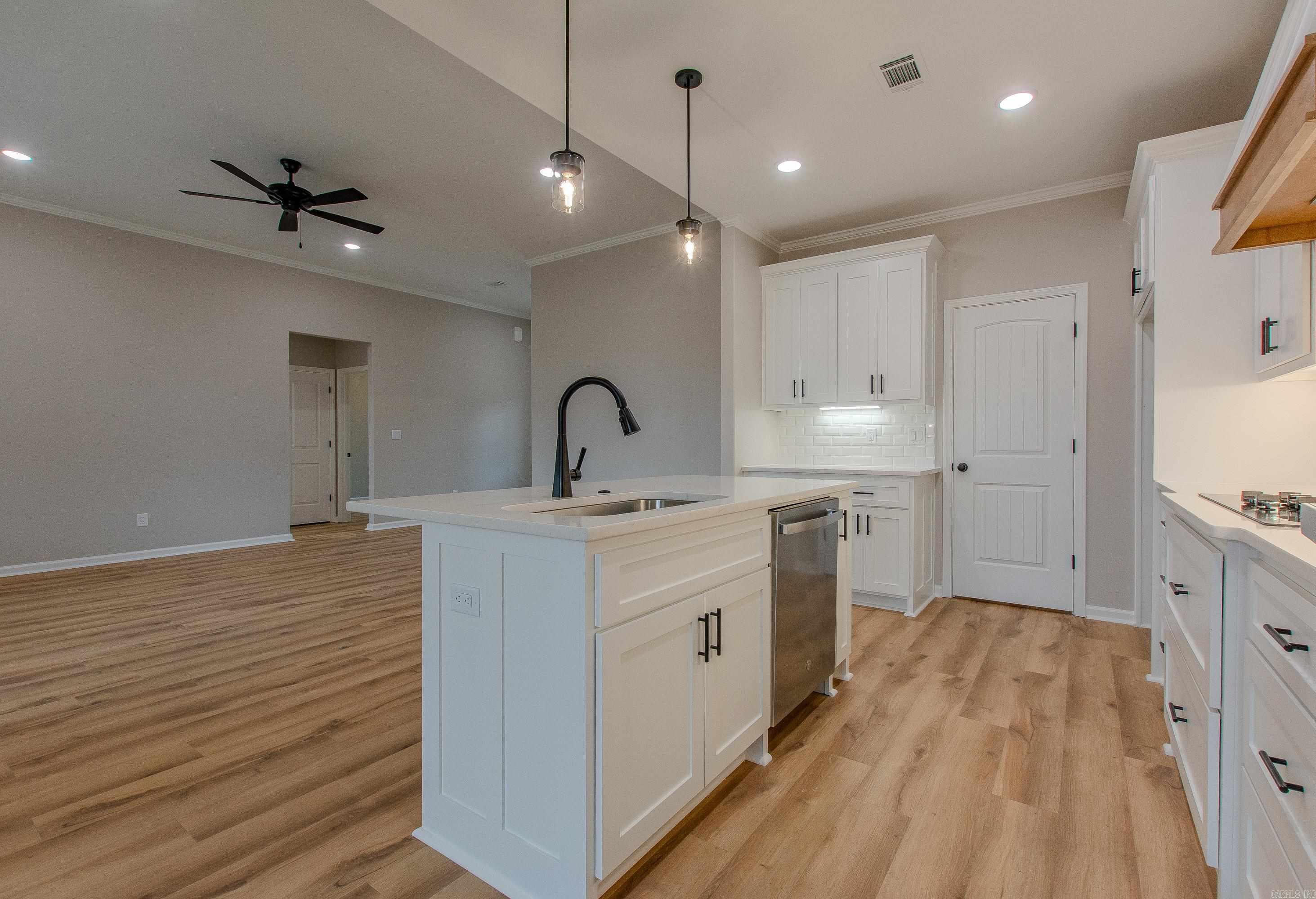 HIDDEN VALLEY ESTATES - Residential