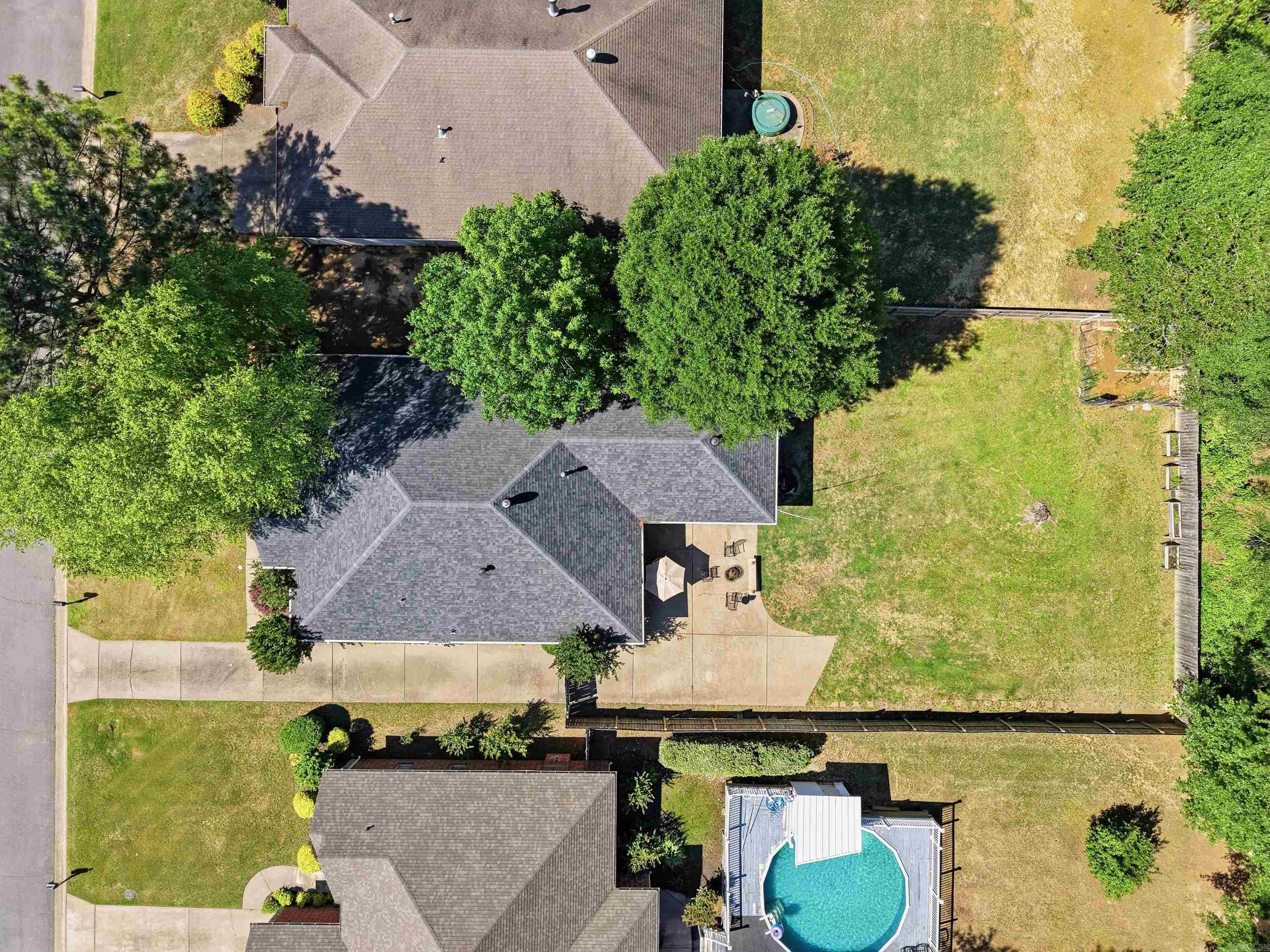 CLUB CREEK - Residential