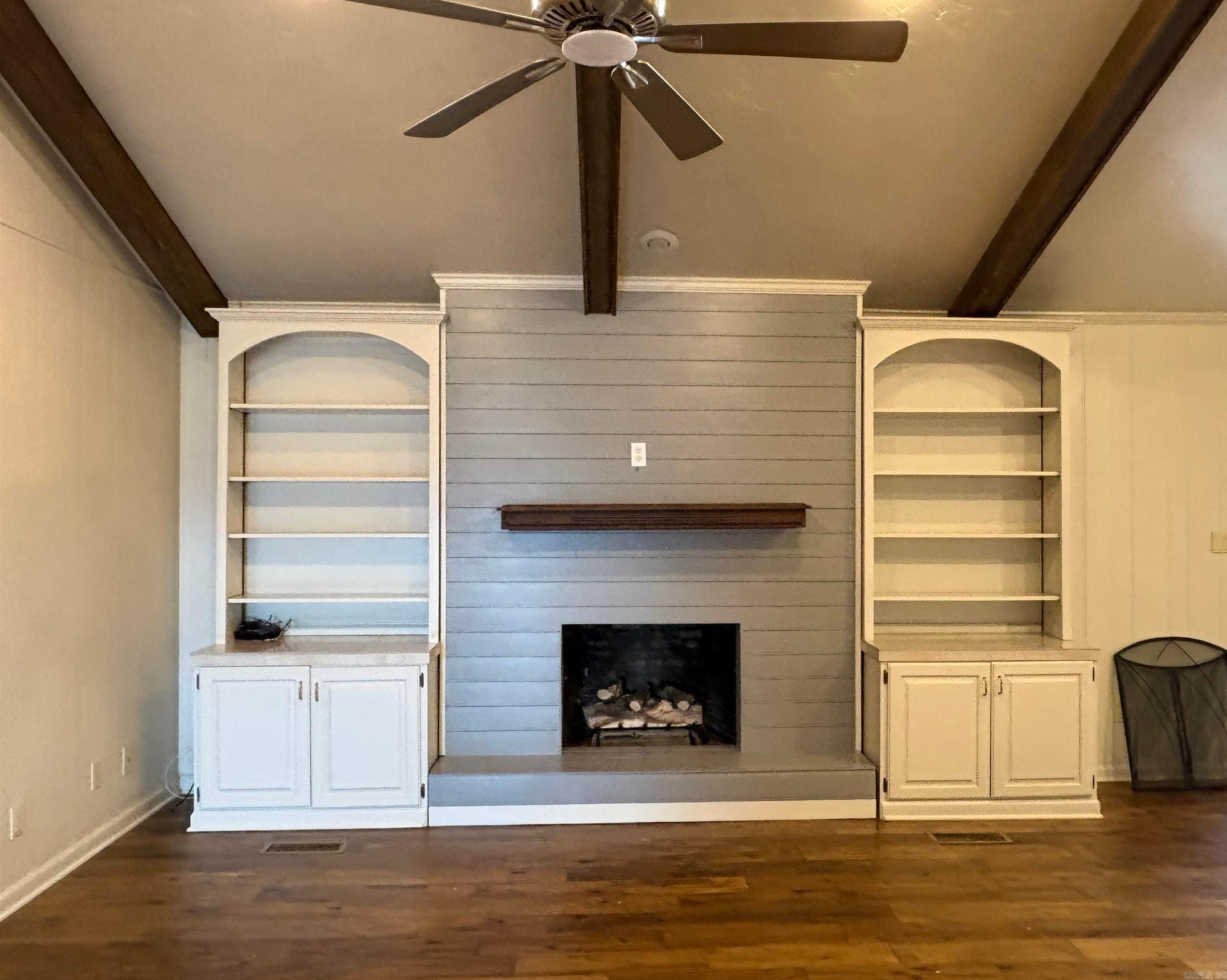 CAROL LEE - Residential