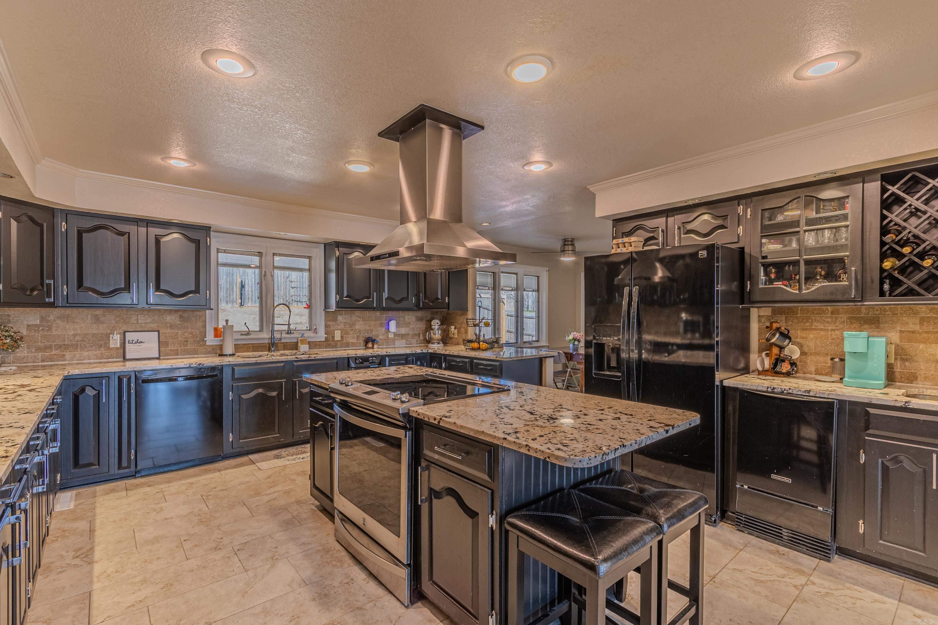 CAROL LEE - Residential