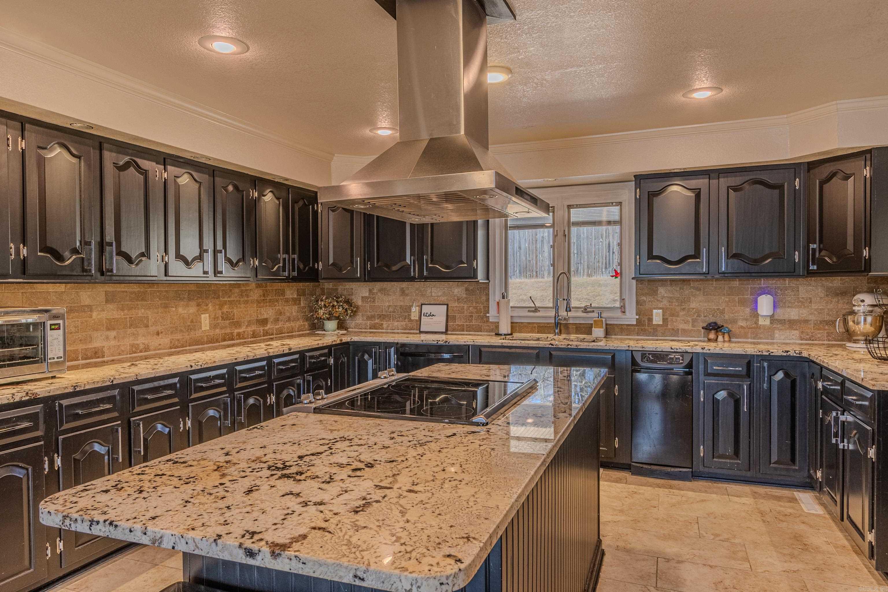 CAROL LEE - Residential