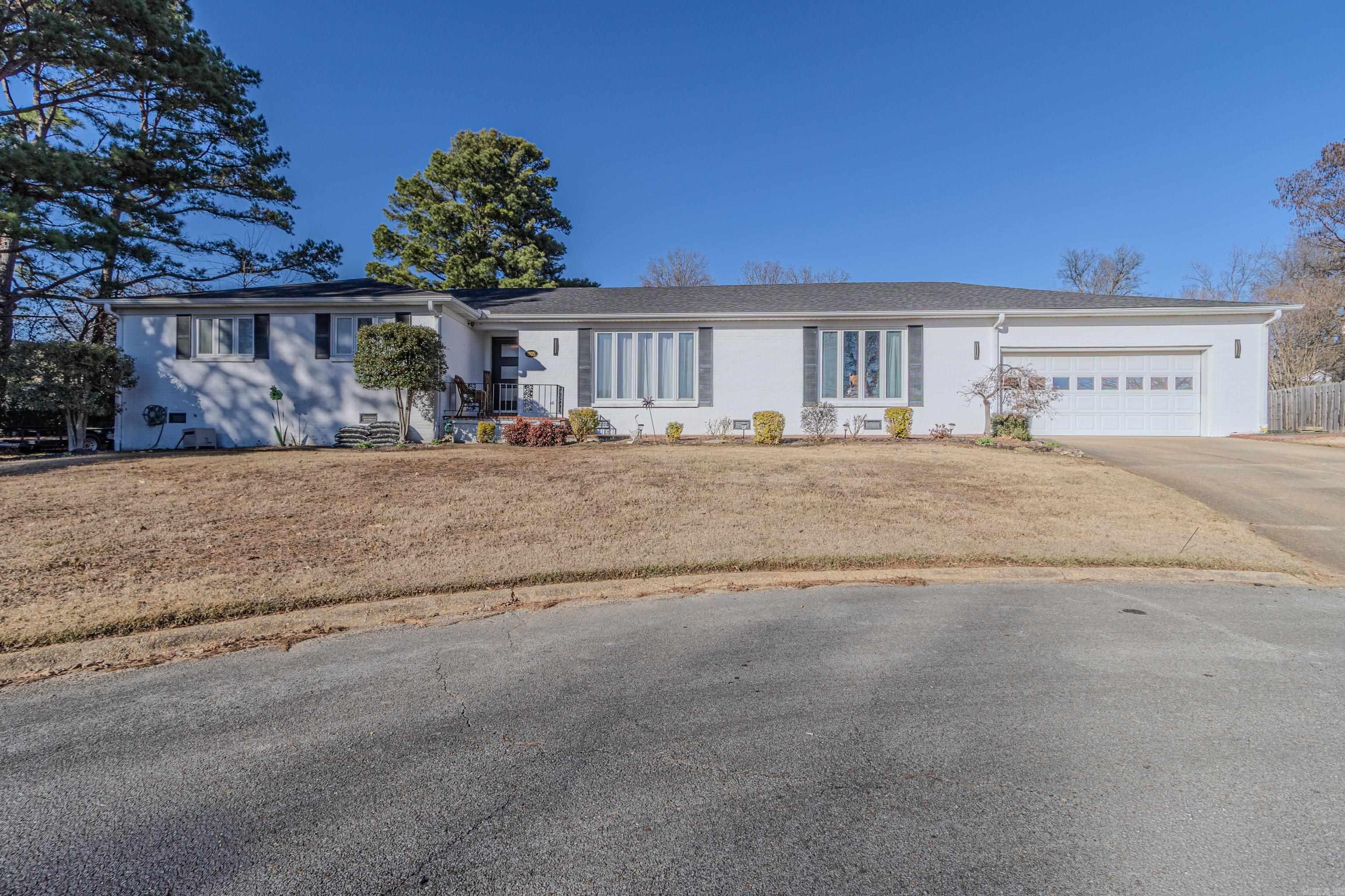 CAROL LEE - Residential