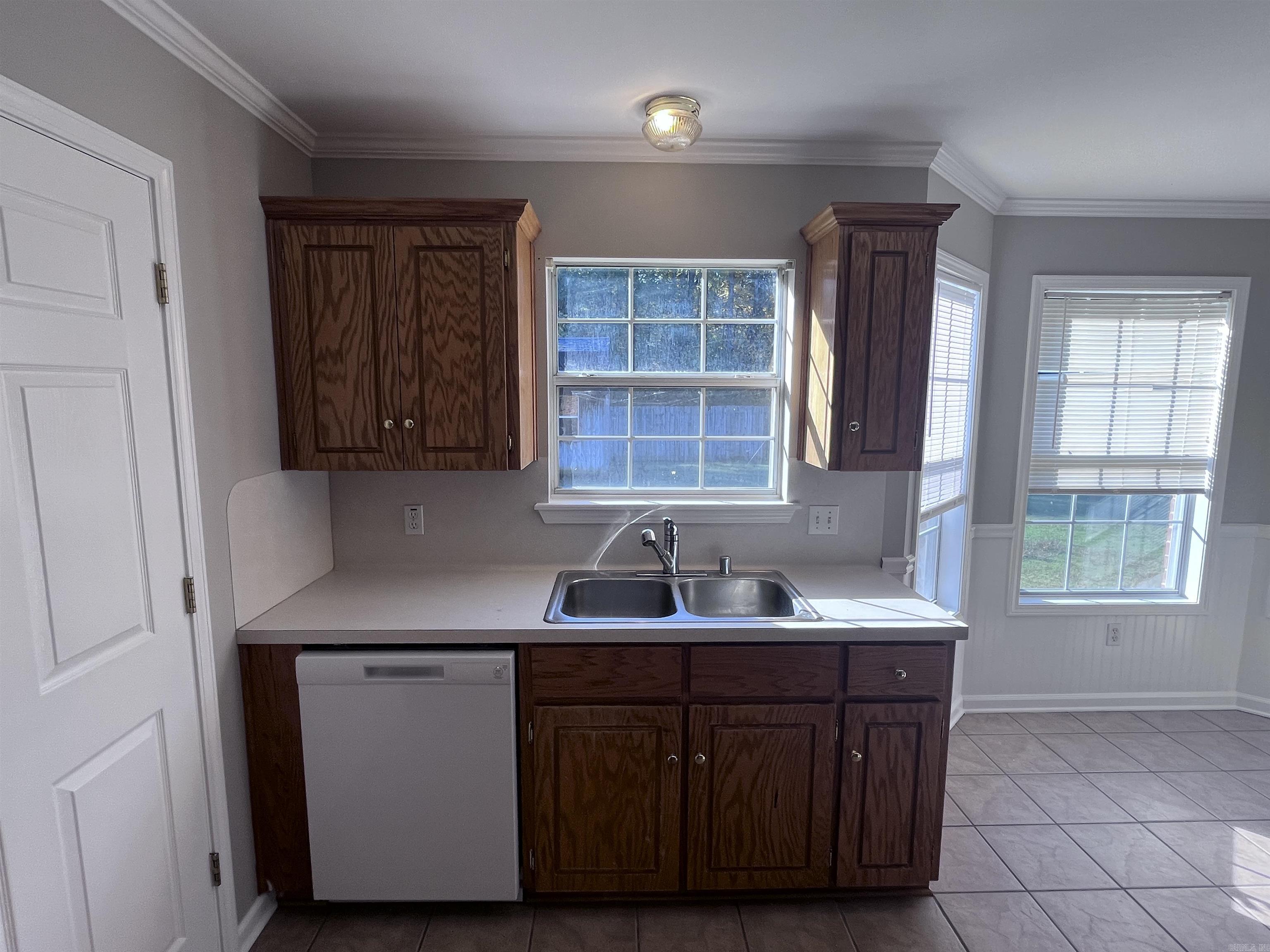 Robinwood - Residential Lease