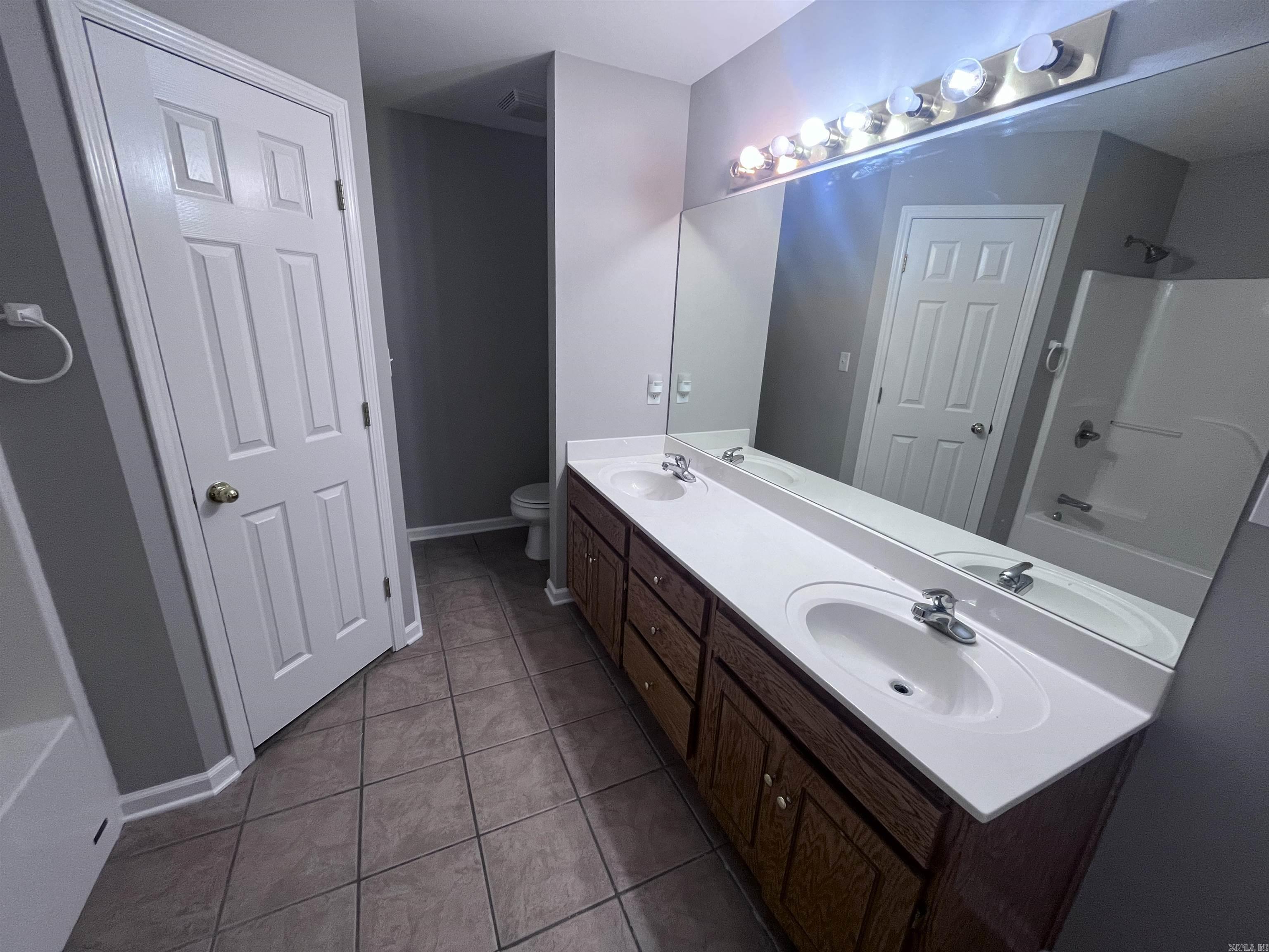 Robinwood - Residential Lease