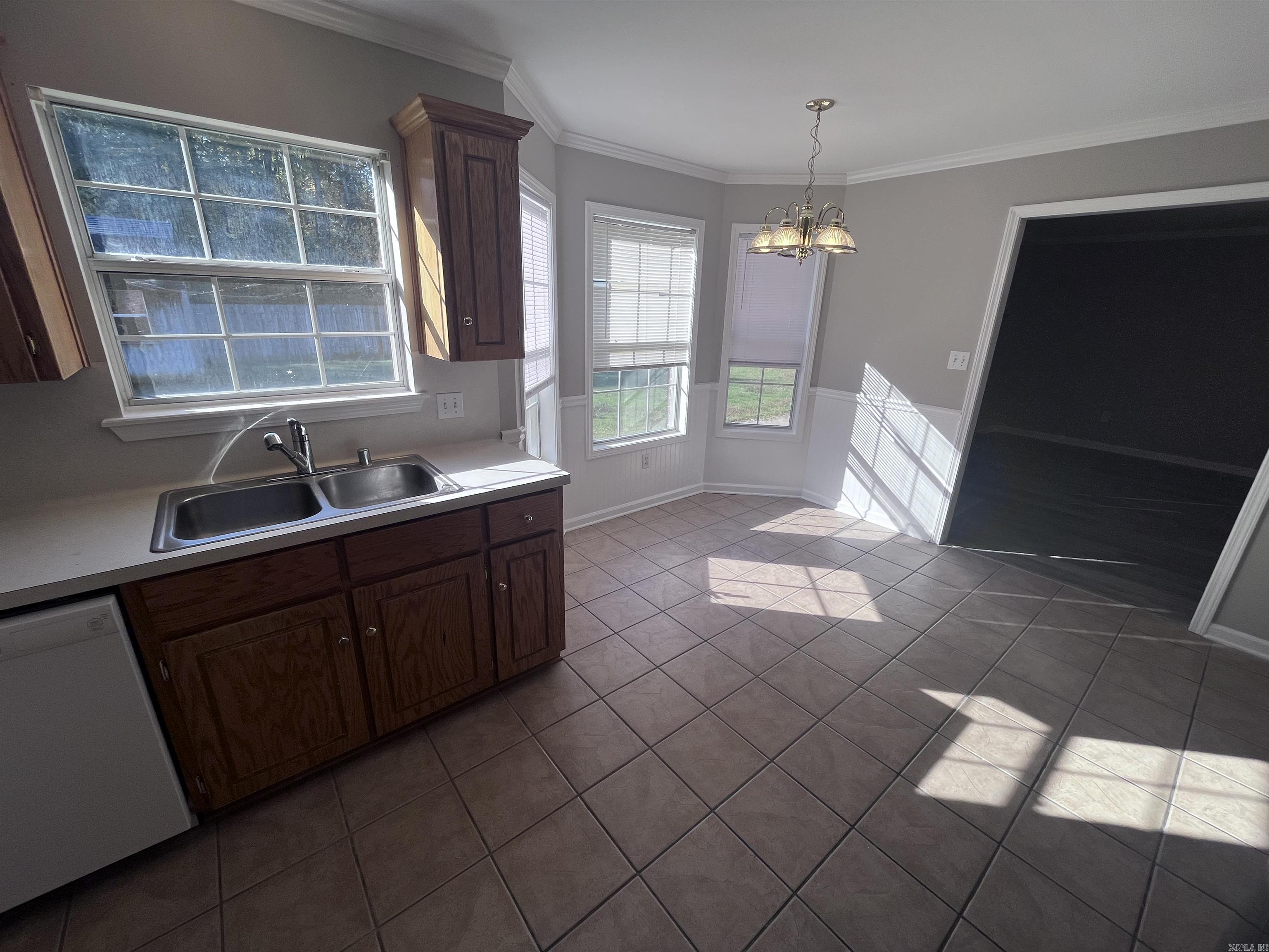 Robinwood - Residential Lease