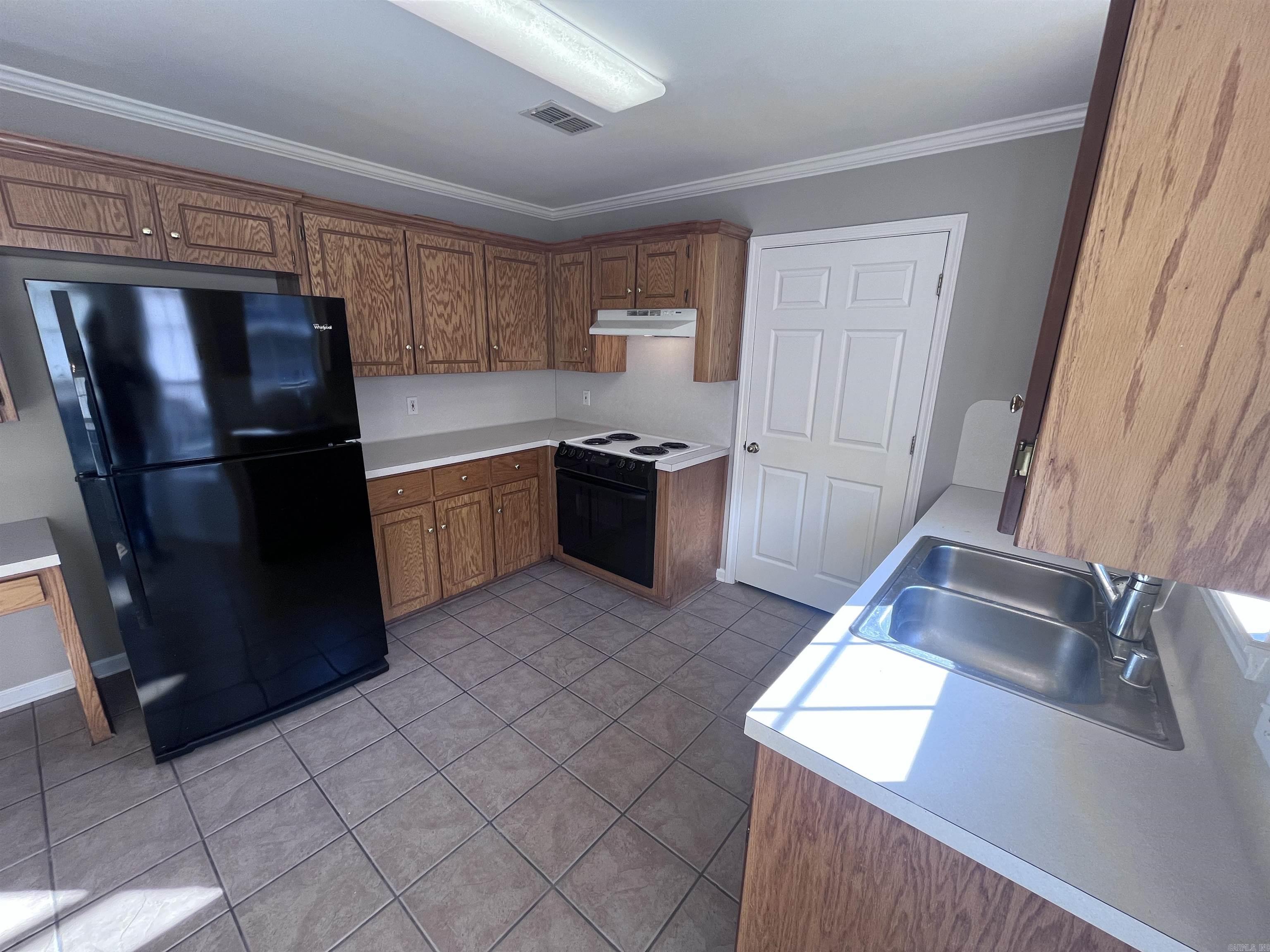 Robinwood - Residential Lease