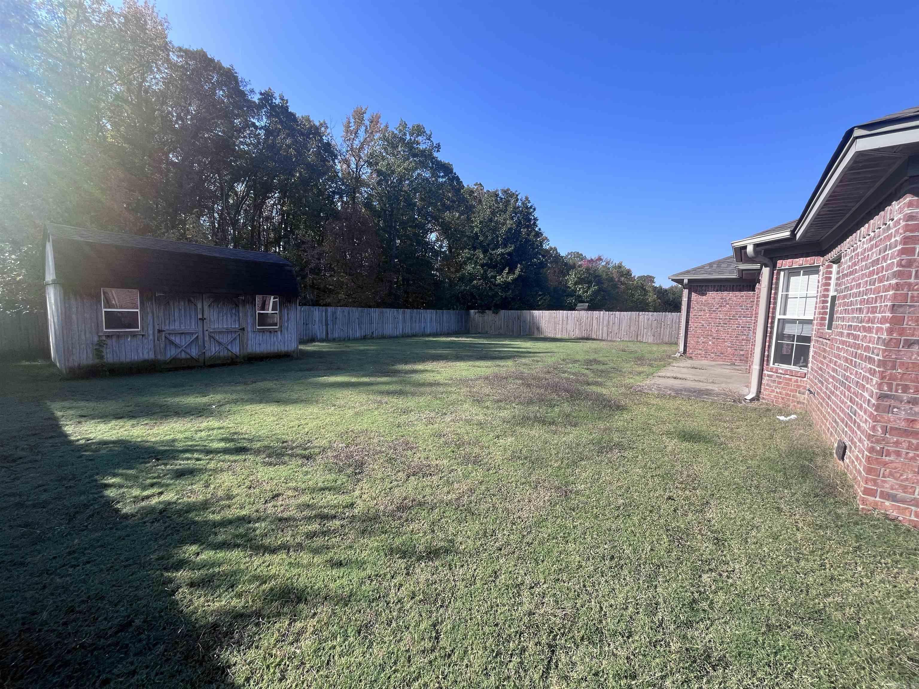 Robinwood - Residential Lease